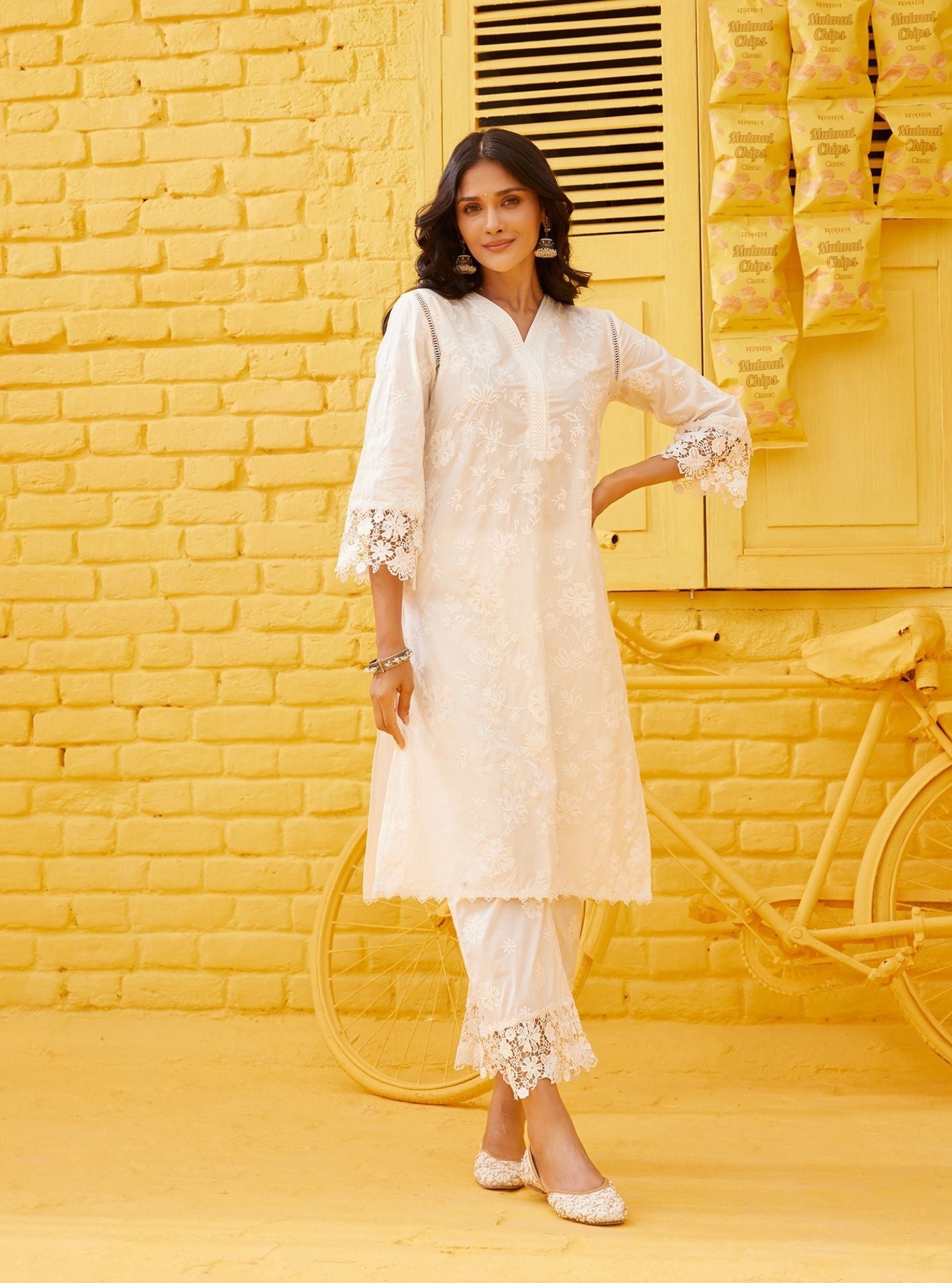 Mulmul Cotton Roli Off White Kurta With Mulmul Cotton Roli Off White Pant