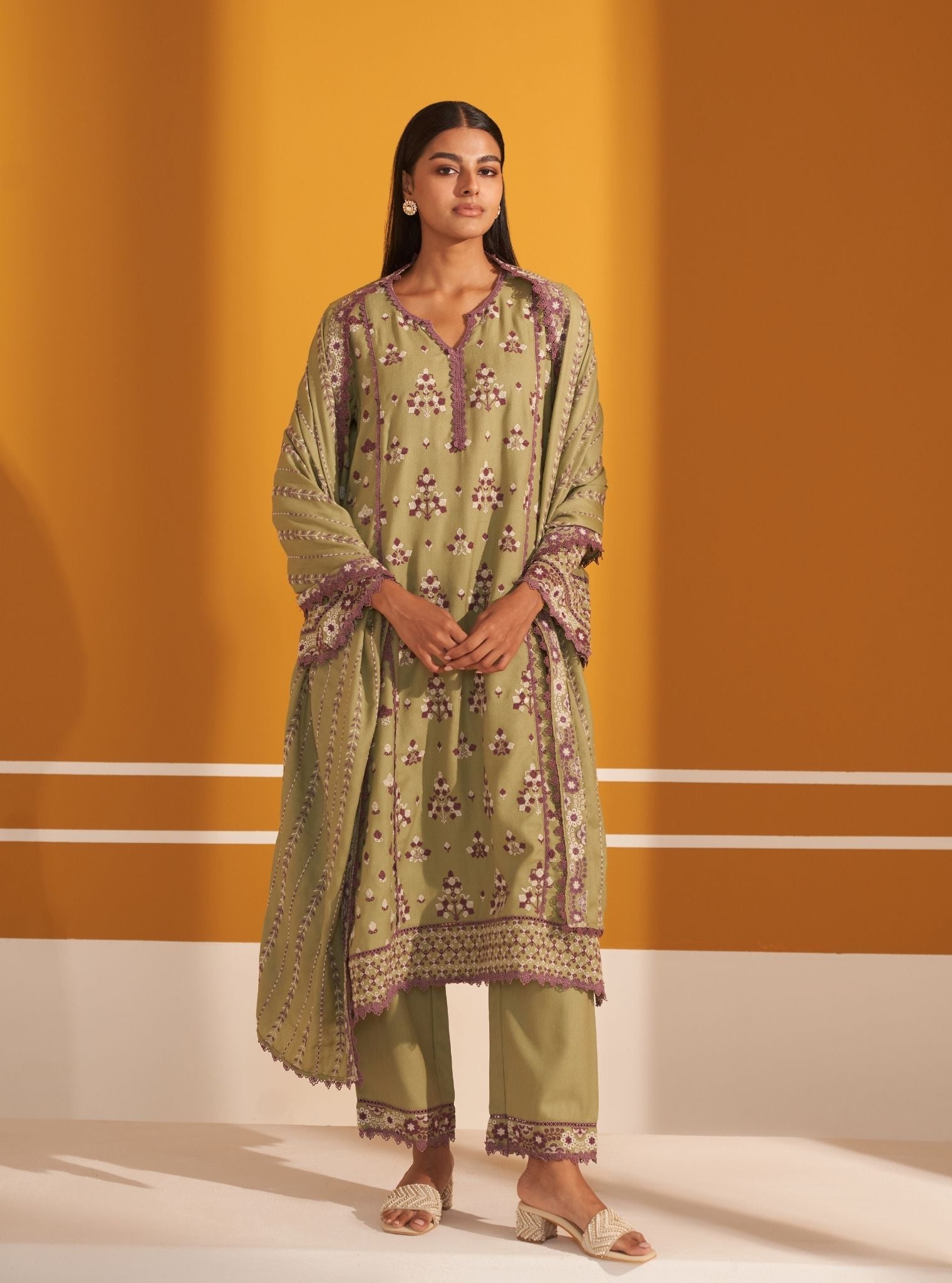 Mulmul Wool Marlow Green Kurta With Mulmul Wool Marlow Green Pant