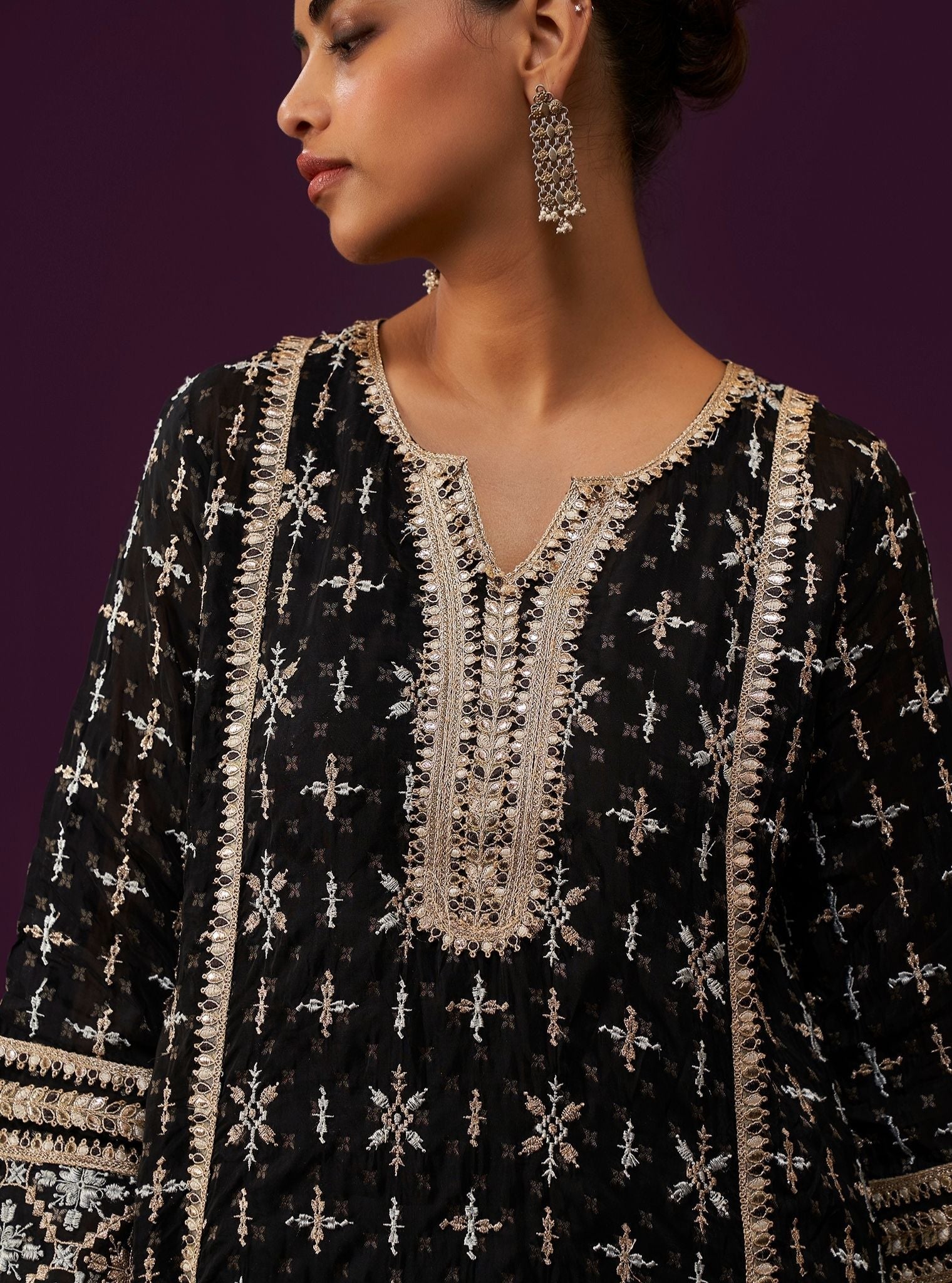 Mulmul Banrasi Mehreen Black Kurta With Mulmul Banrasi Mehreen Black Garara