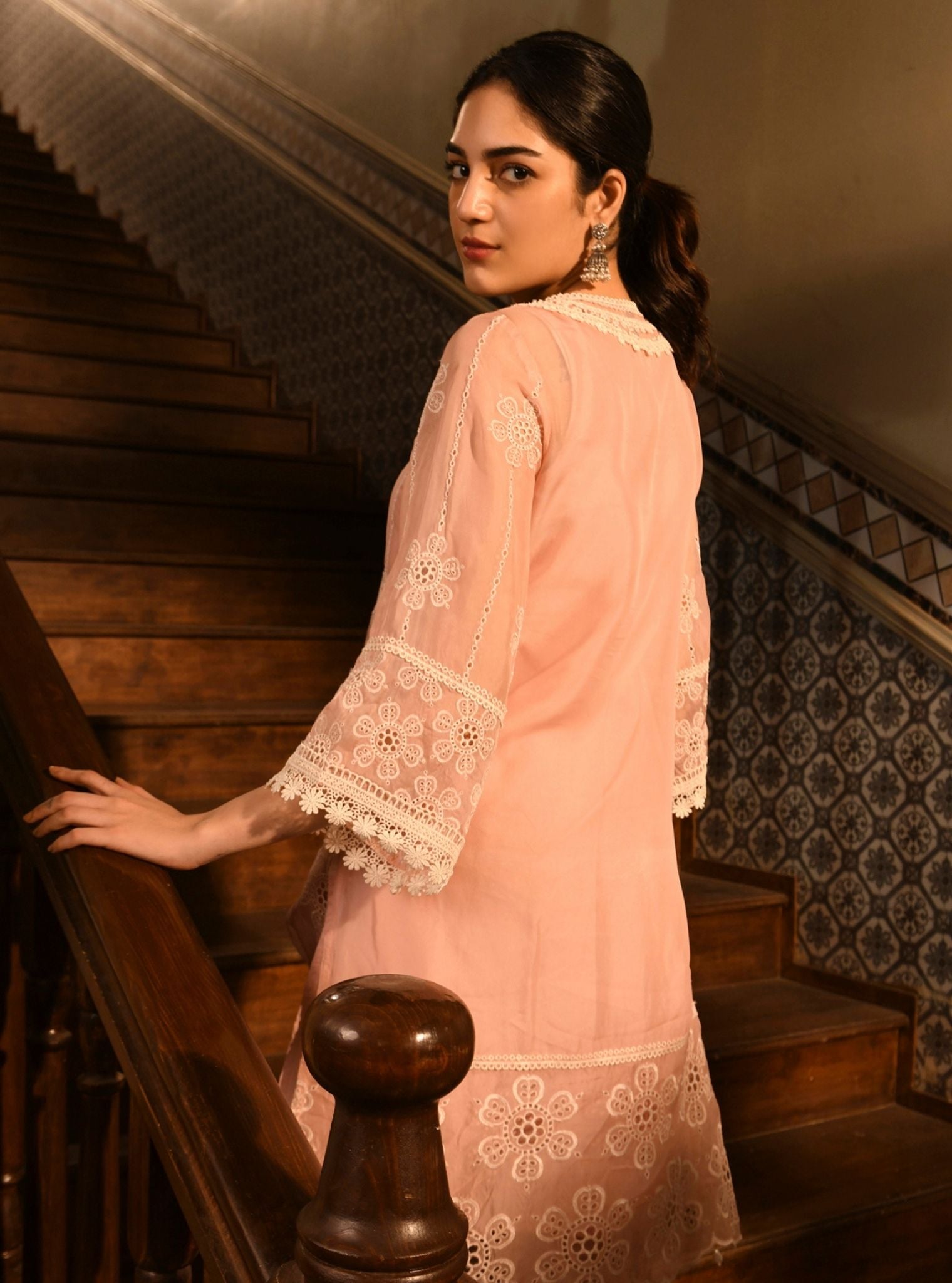 Mulmul Organza Bita Pink Kurta With Mulmul Cotton Bita Pink Pant