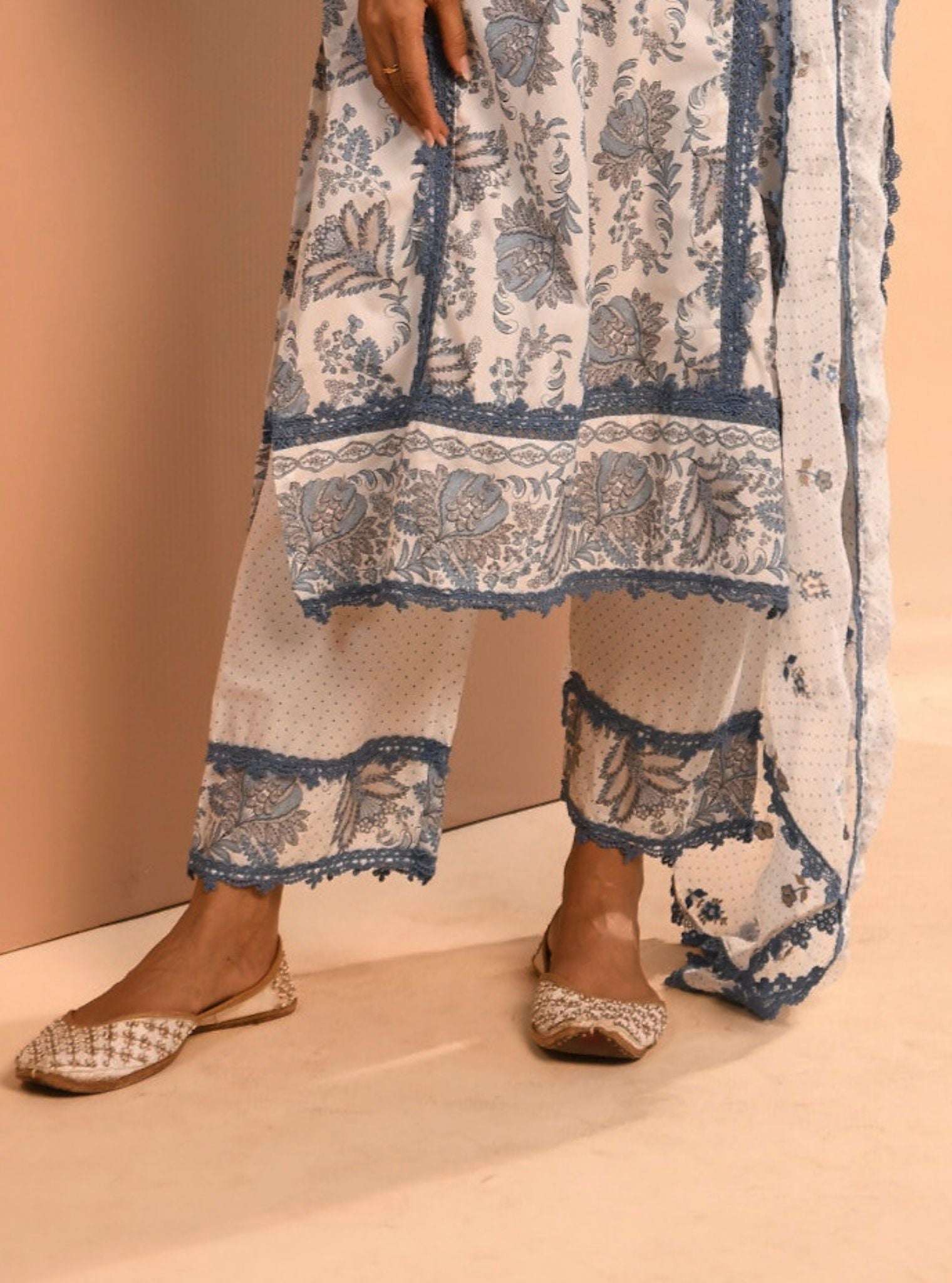 Mulmul Cotton Esti Blue Kurta With Mulmul Esti Blue Pant