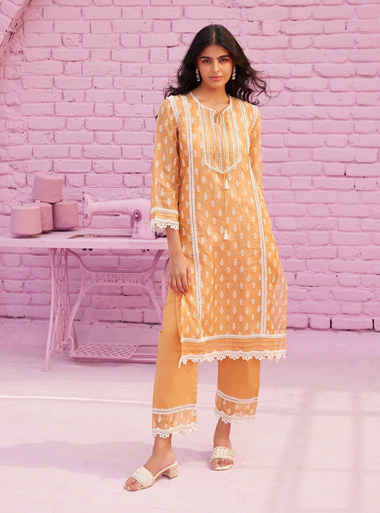 Mulmul Oganza Aarina Orange Kurta With Mulmul Cotton Aarina Orange Pant