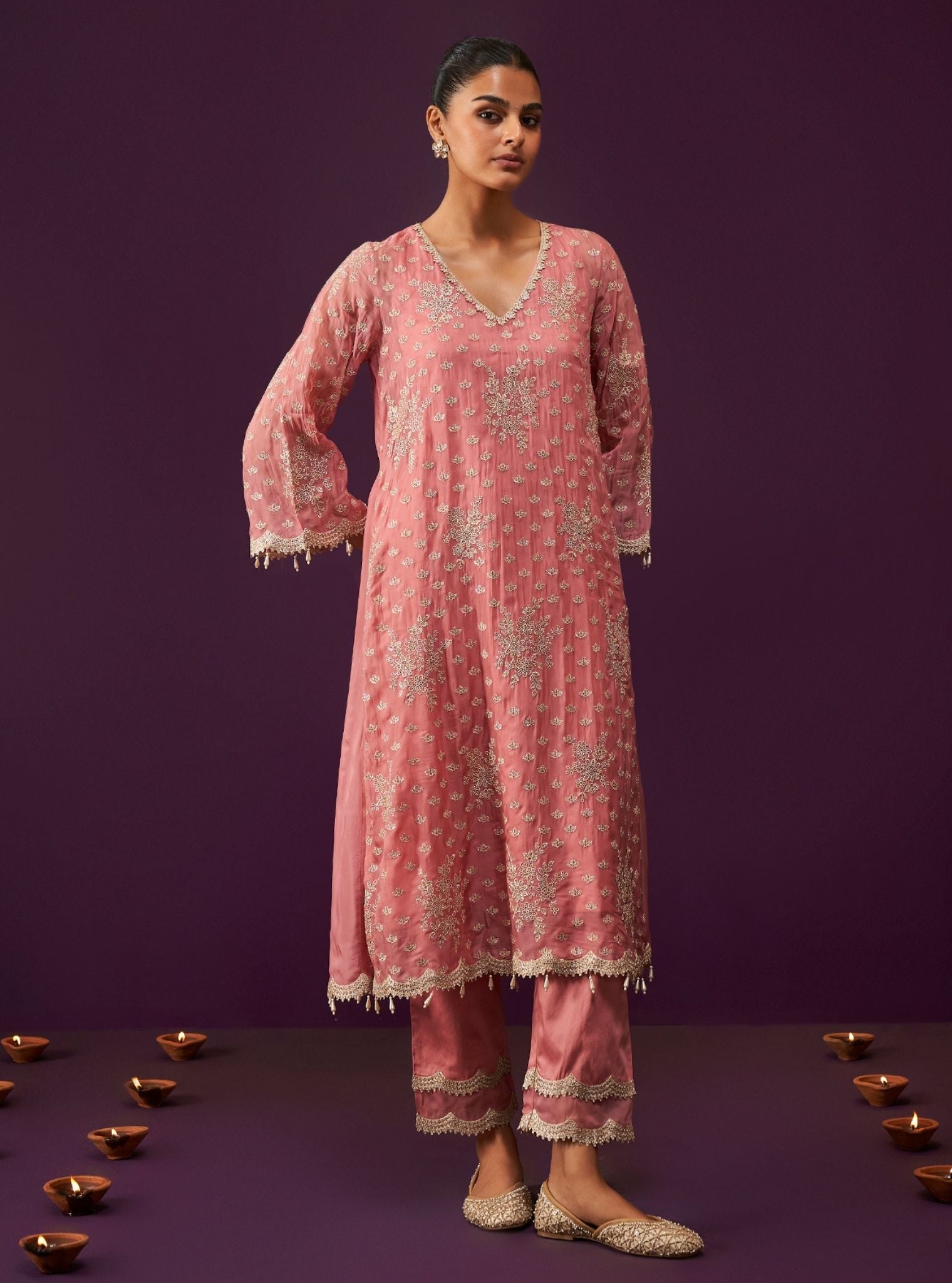 Mulmul Organza Suwanni Mauve Kurta With Mulmul Organza Suwanni Mauve Pant