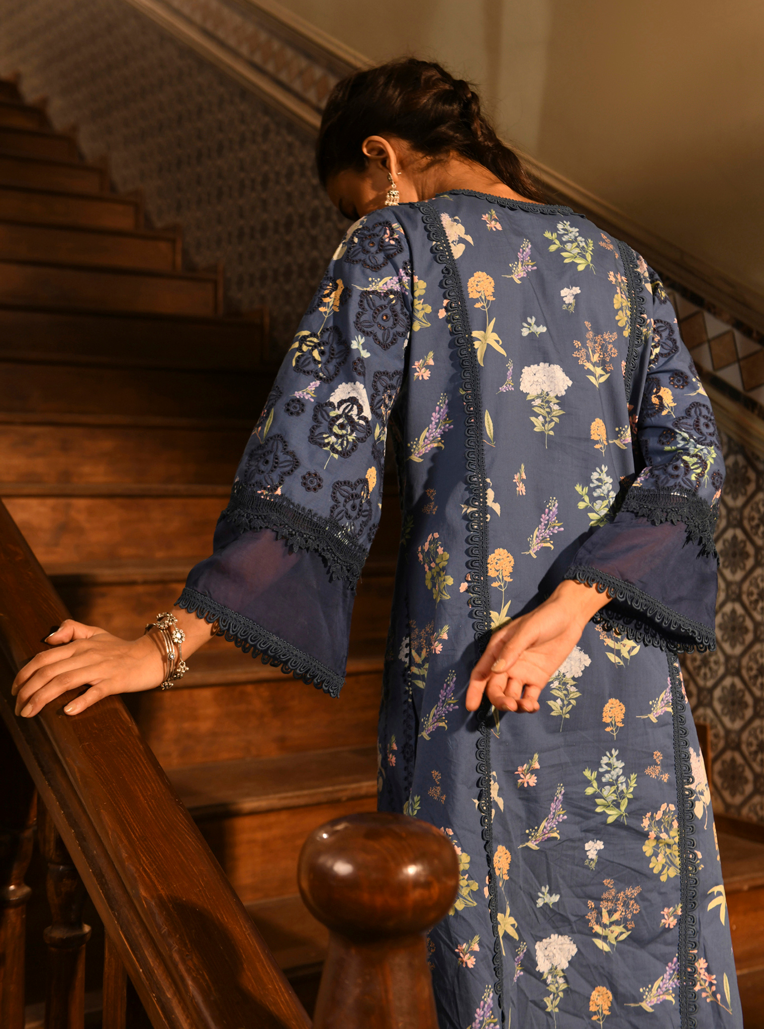 Mulmul Cotton Binita Navy Printed Kurta With Mulmul Cotton Binita Navy Pant