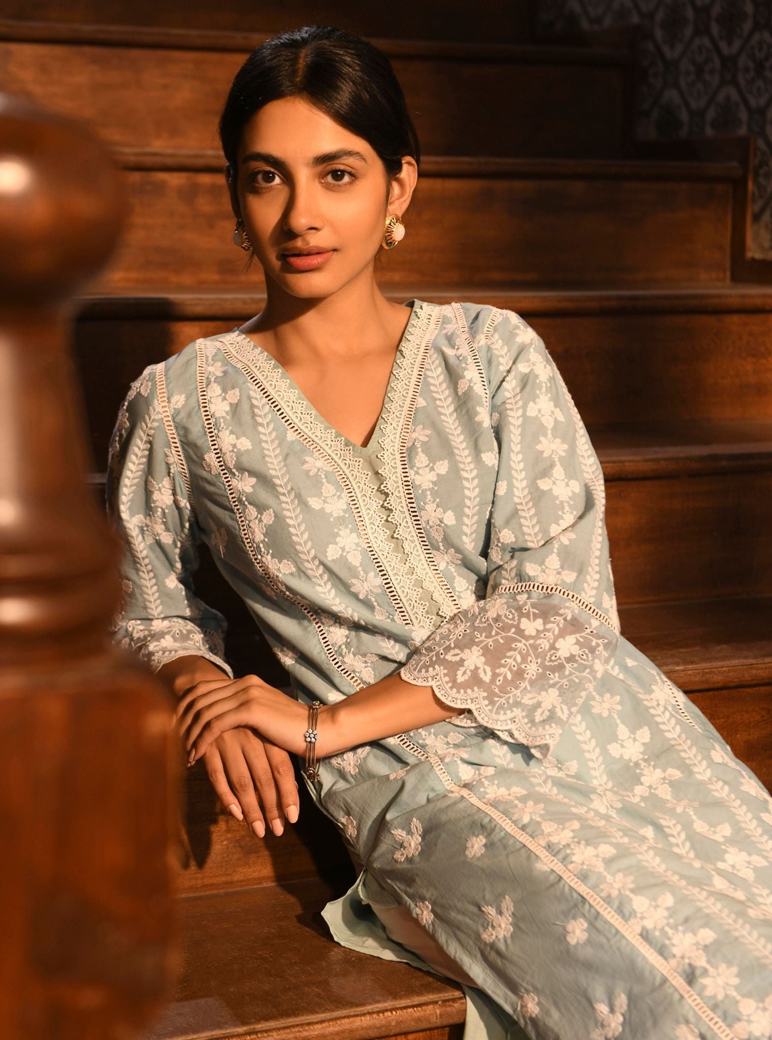 Mulmul Cotton Arpina Blue Kurta With Mulmul Cotton Floral Chemical Lace White Pant