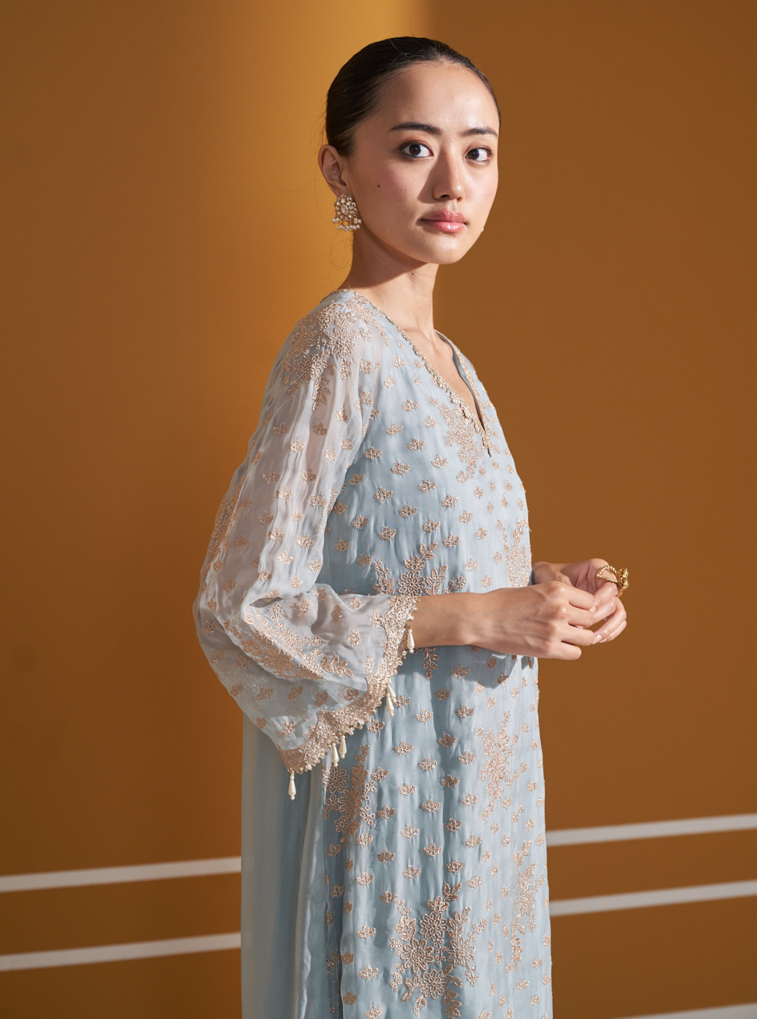 Mulmul Organza Suwanni Light Blue Kurta With Mulmul Organza Suwanni Light Blue Pant