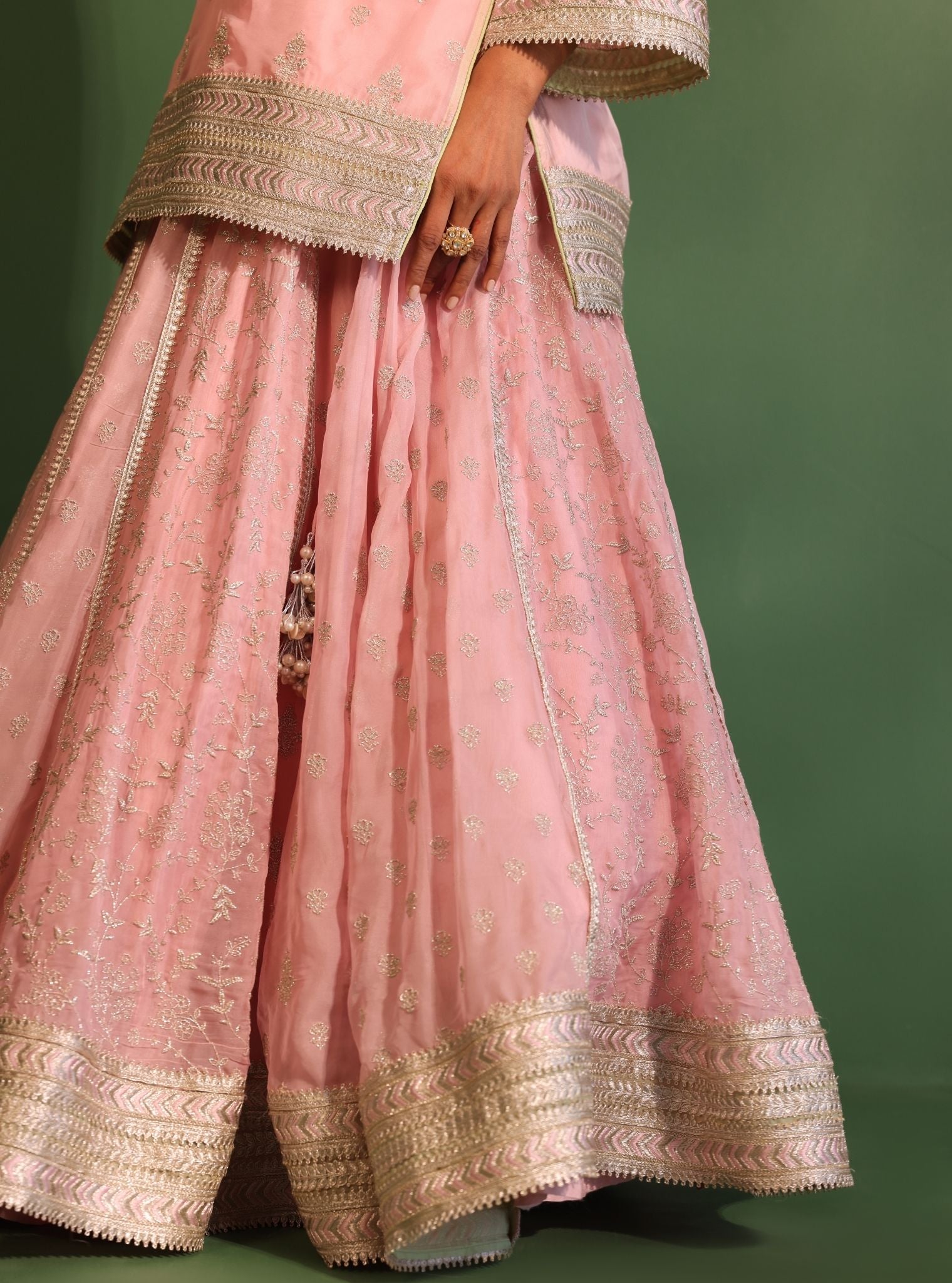 Mulmul Organza Tarang Onion Pink Kurta With Mulmul Organza Tarang Onion Pink Lehenga