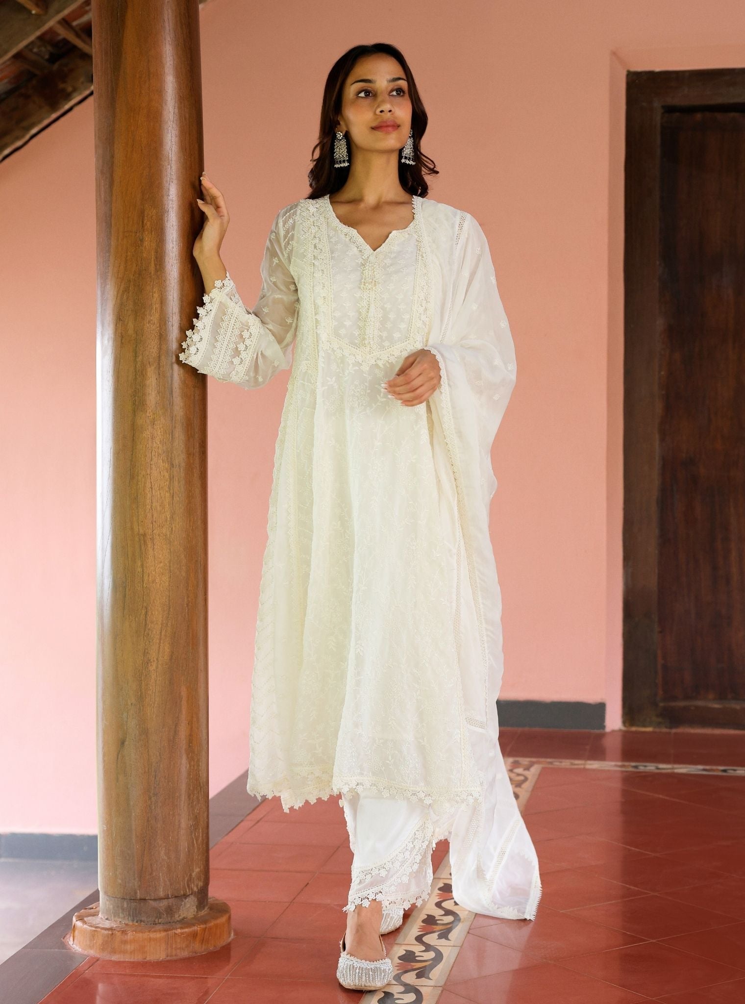 Mulmul Organza Keerth White Anarkali Kurta With Mulmul Cotton Keerth White Pant