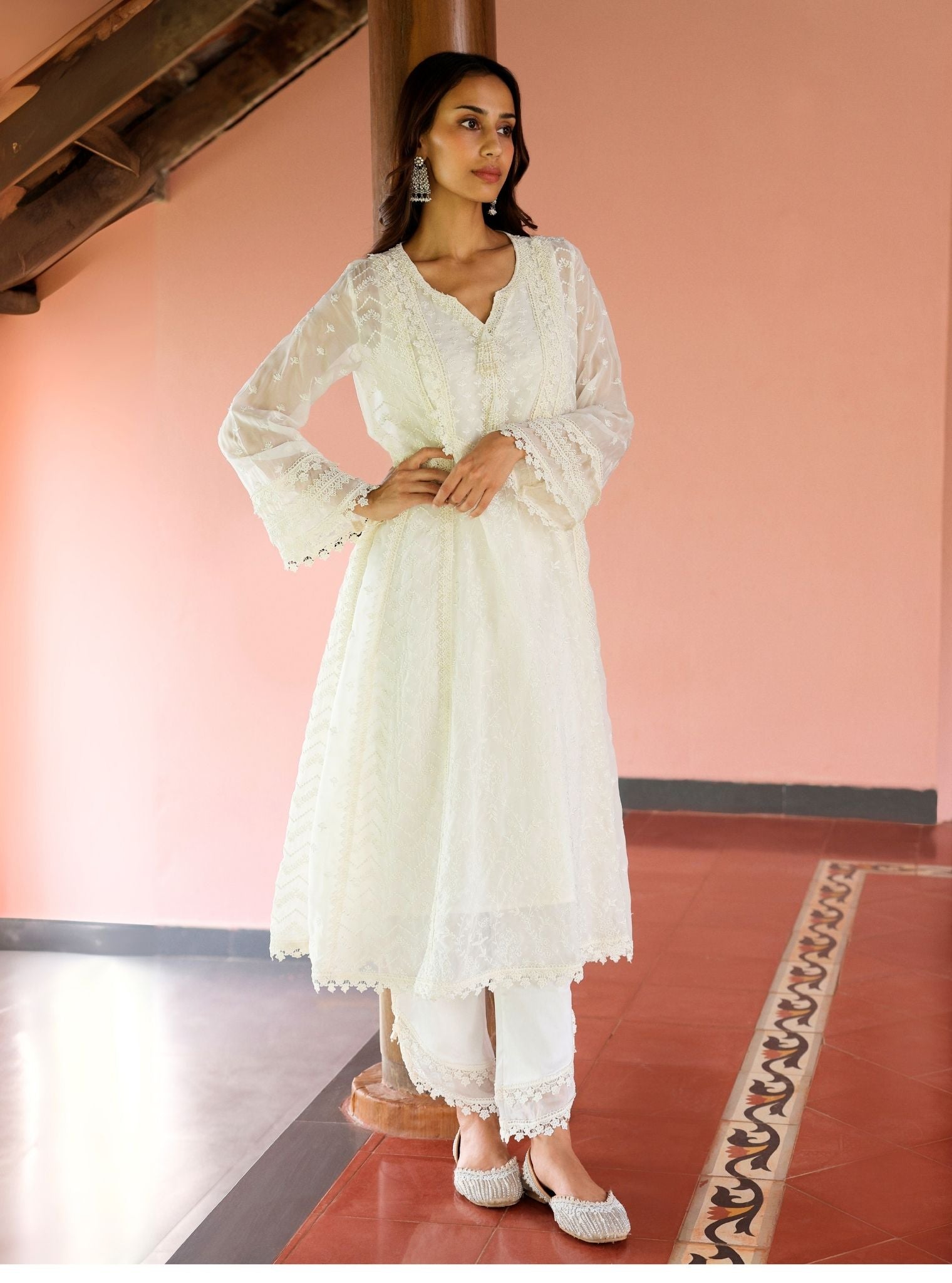 Mulmul Organza Keerth White Anarkali Kurta With Mulmul Cotton Keerth White Pant