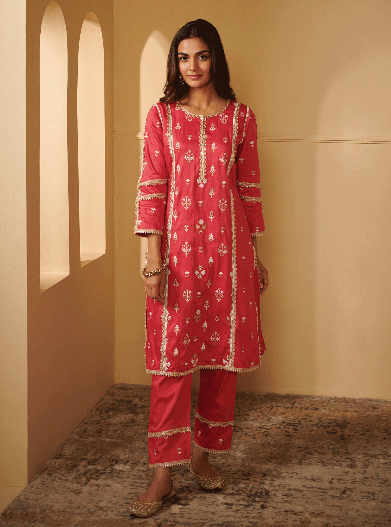 Mulmul Pima Satin Kaveri Fuchsia Kurta With Kaveri Fuchsia Pant