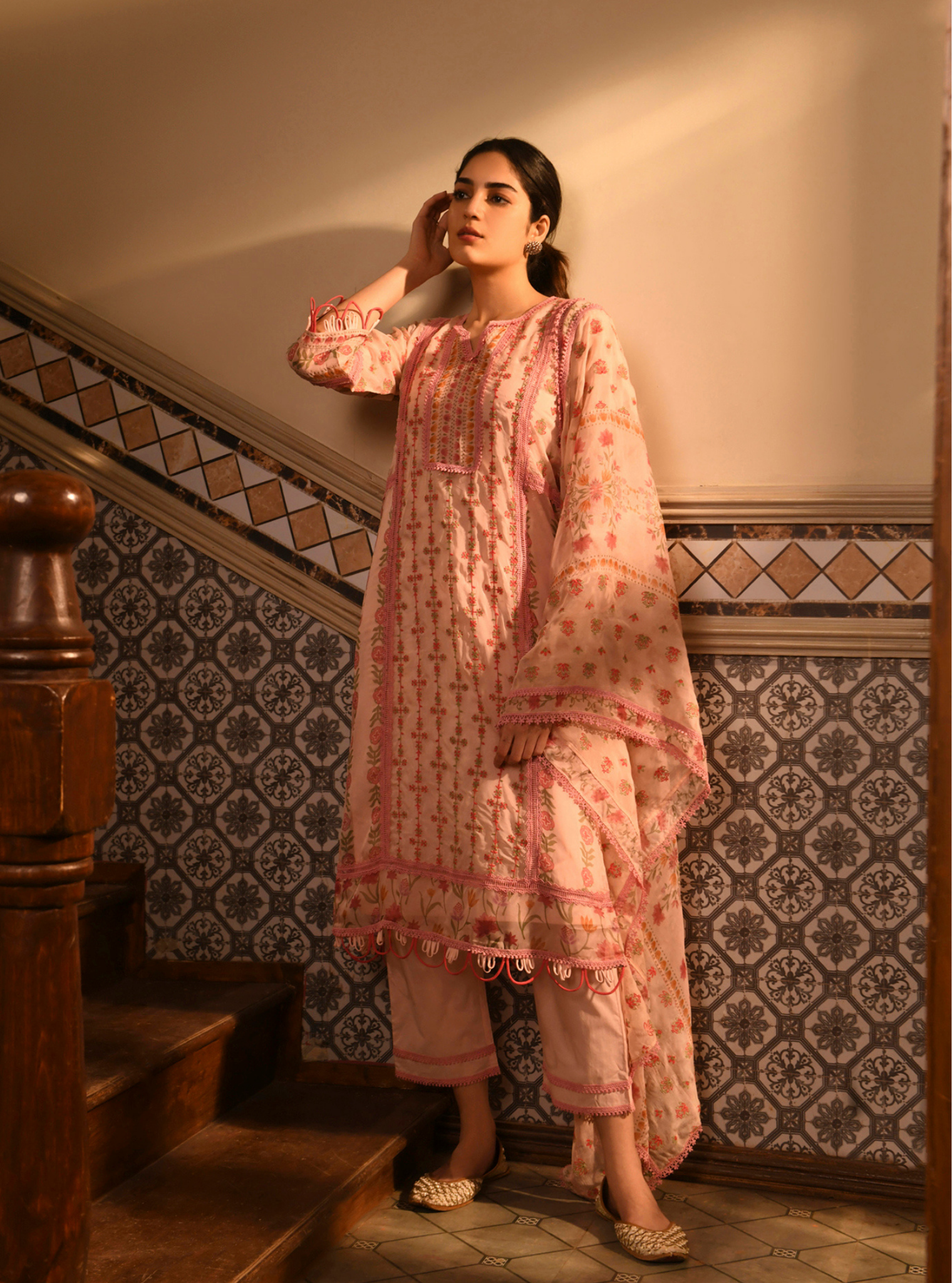 Mulmul Organza Padmini Pink Kurta With Mulmul Cotton Padmini Pink Pant