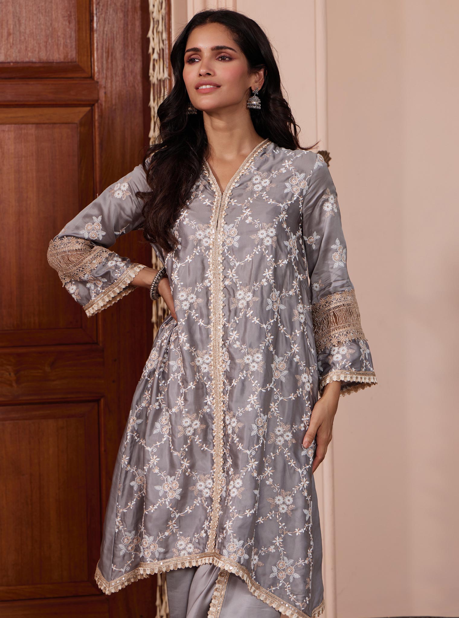 Mulmul Cupro Dvija Grey Kurta with Mulmul Cupro Dvija Grey Pant