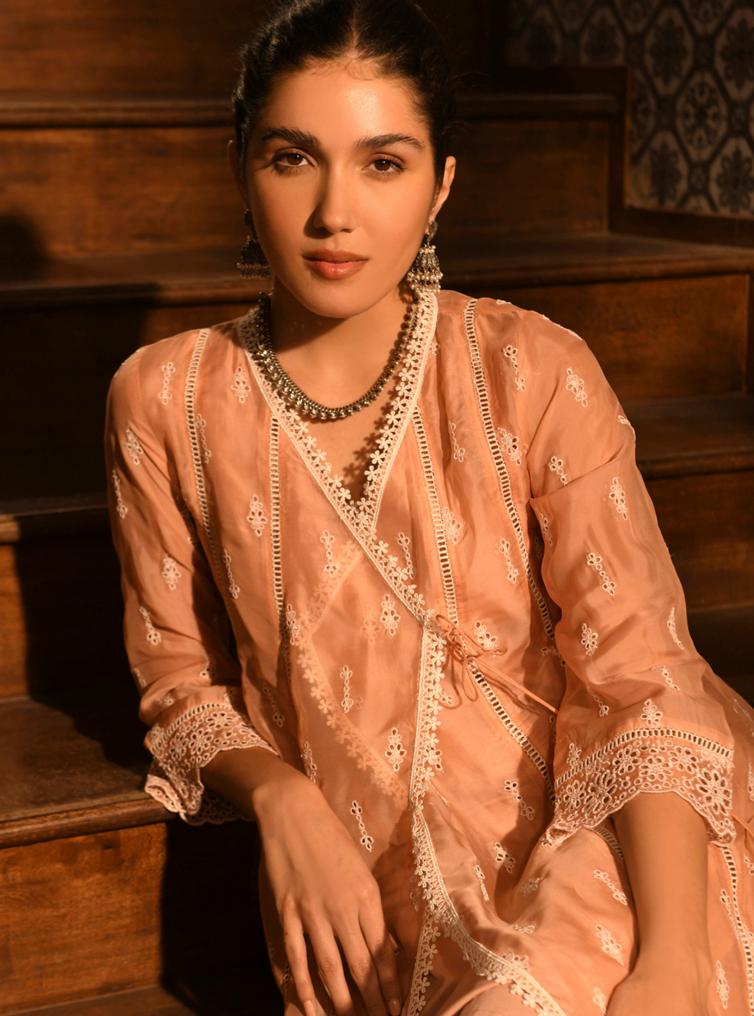 Mulmul Organza Vashti Peach Kurta With Mulmul Cotton Vashti Peach Pant