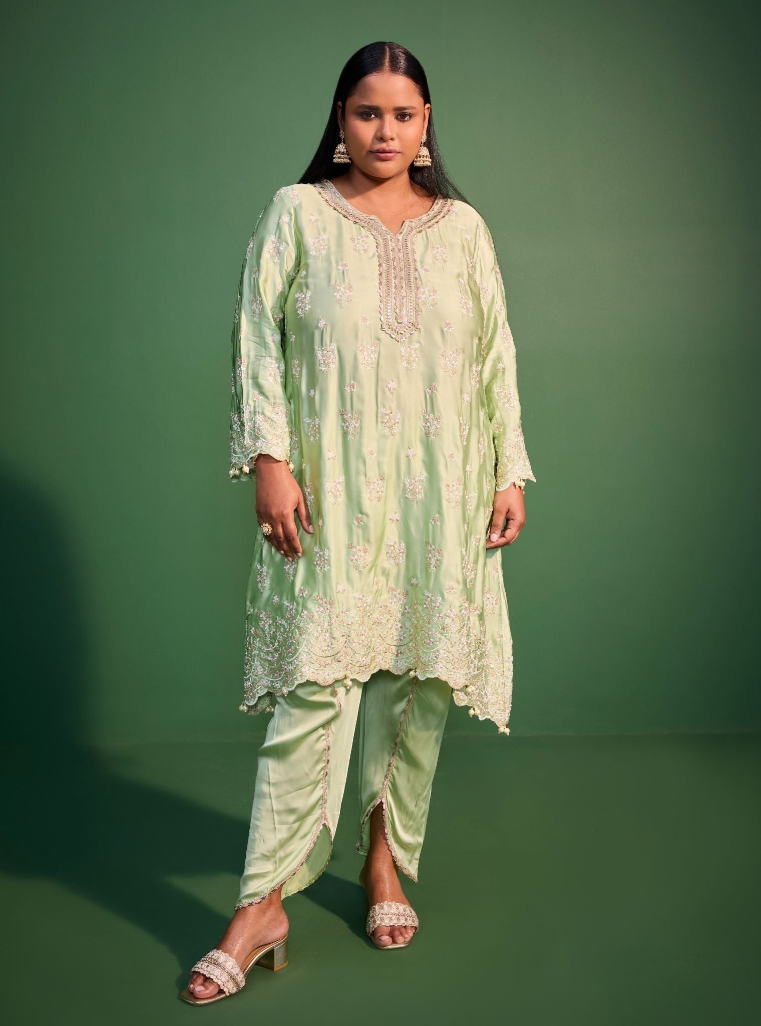 Mulmul Cupro Satin Mangalam Green Kurta With Mulmul Cupro Satin Mangalam Green Pant