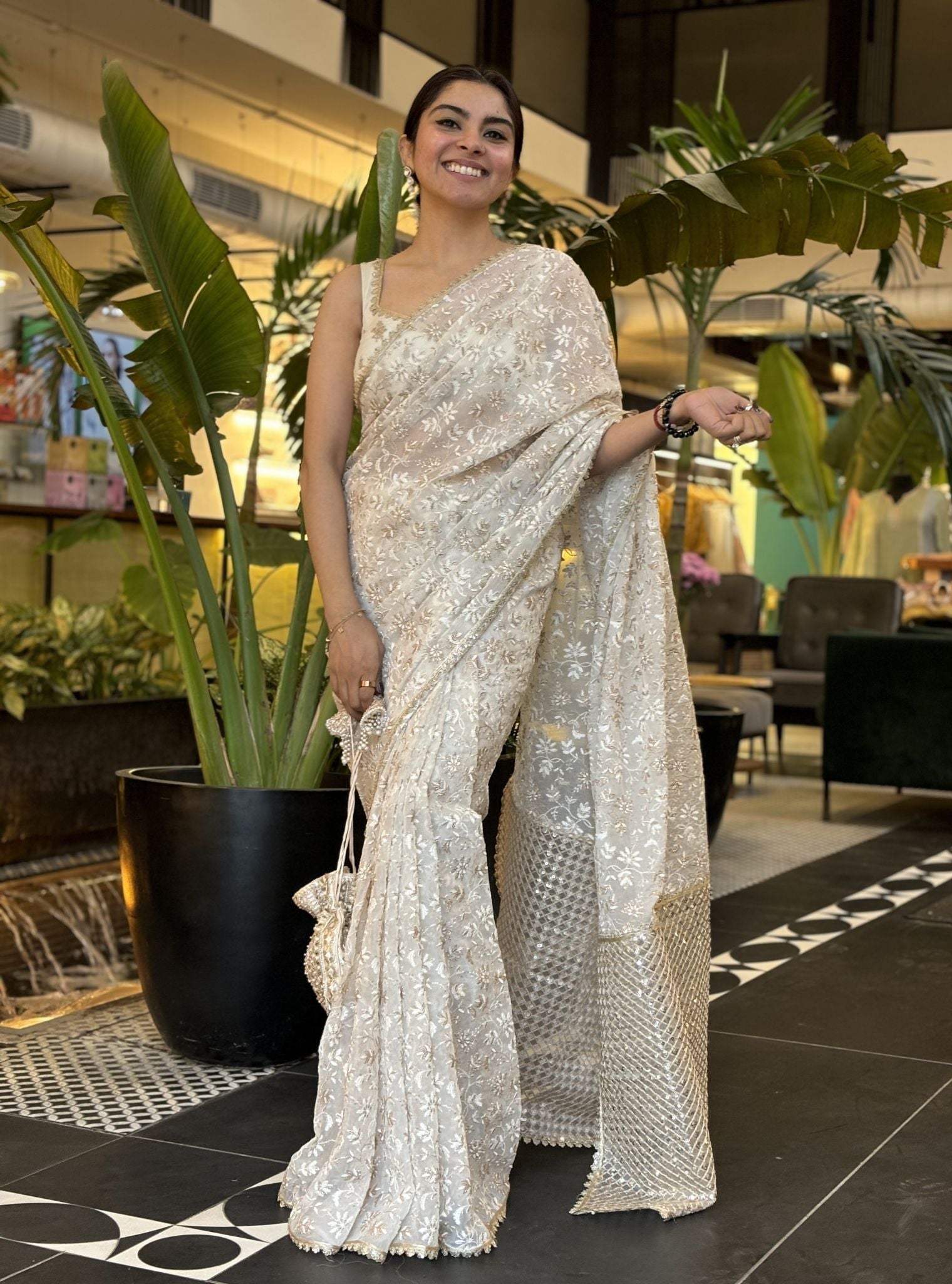 Mulmul Organza Jeannie White Saree