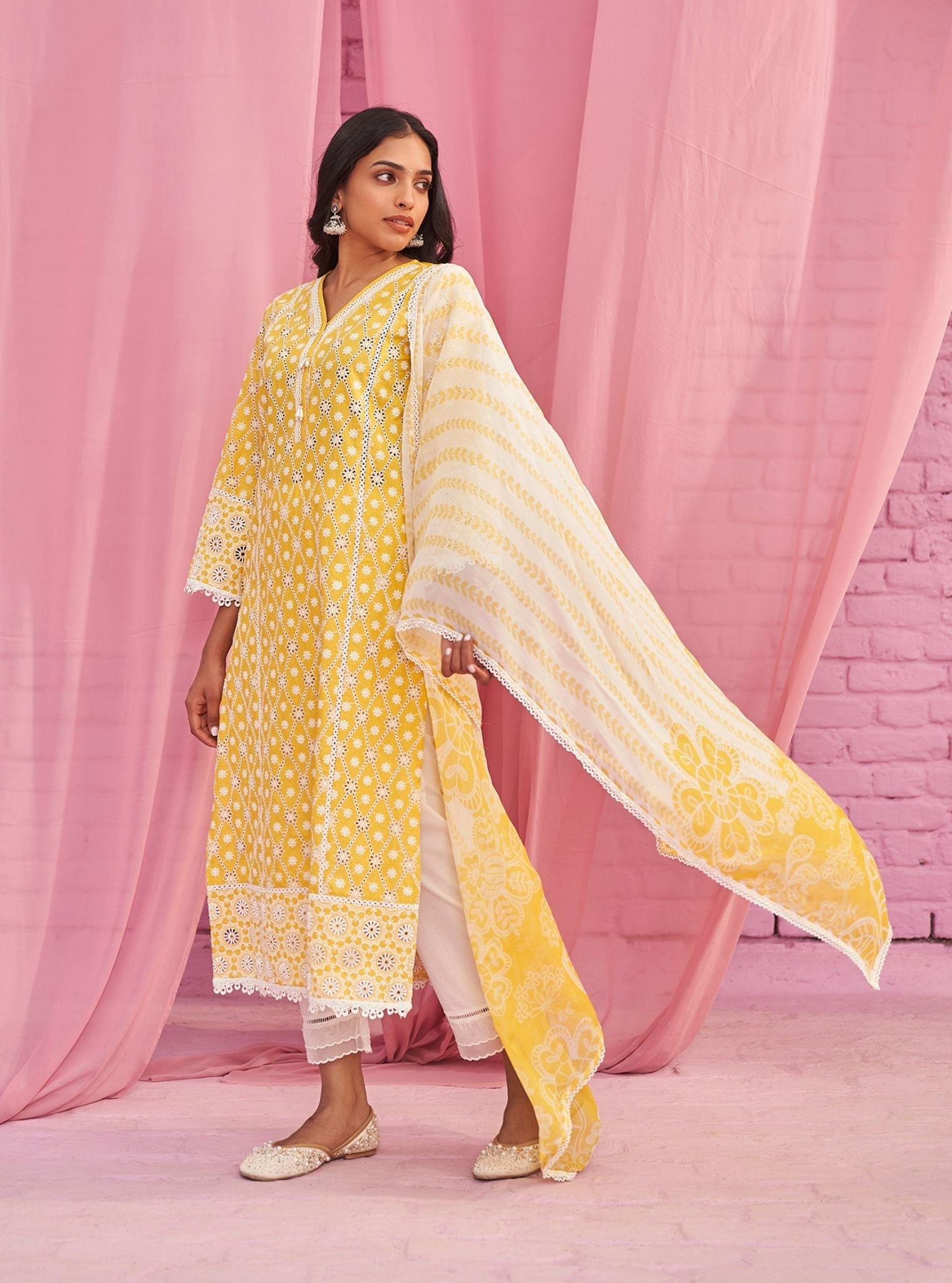 Mulmul Cotton Asti Yellow Kurta With Mulmul Cotton Saanjh White Pant