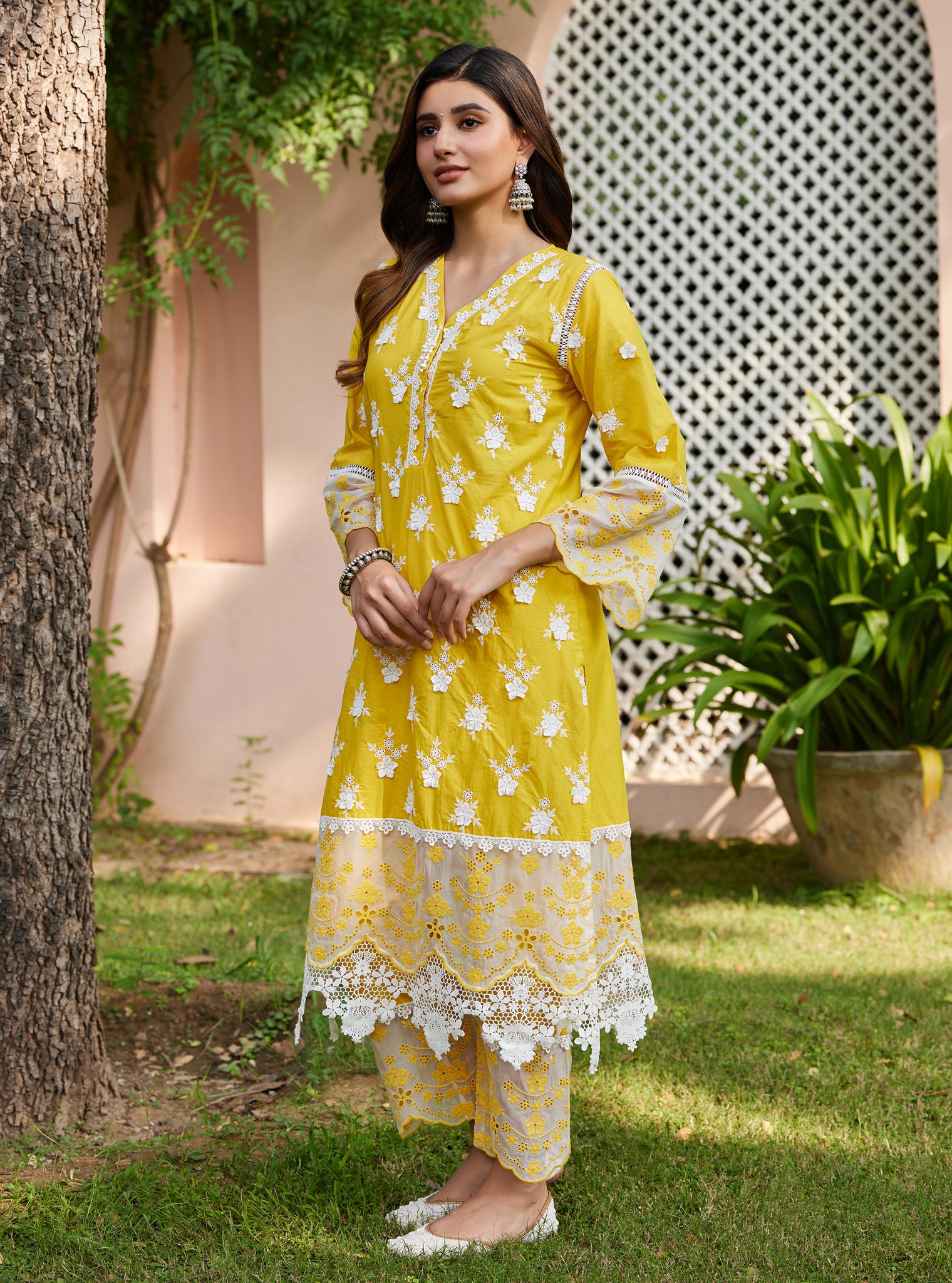 Mulmul Cotton Reeva Yellow Kurta with Mulmul Cotton Reeva Yellow Pant