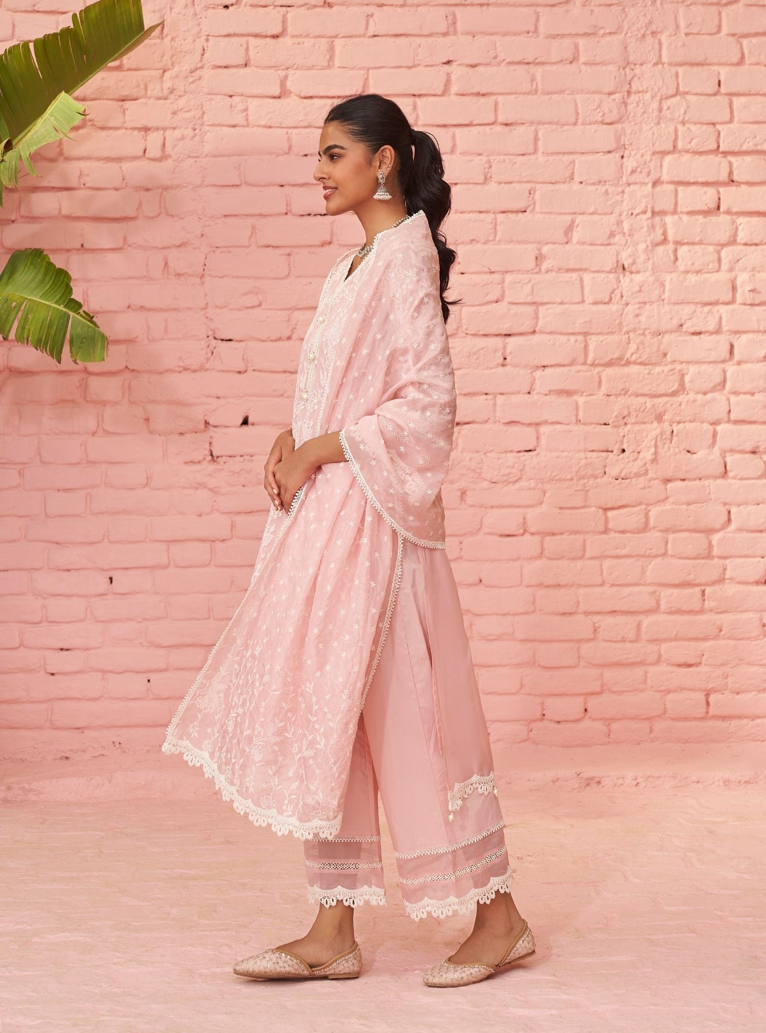 Mulmul Organza Cahya Pink Kurta With Mulmul Cotton Cahya Pink Pant