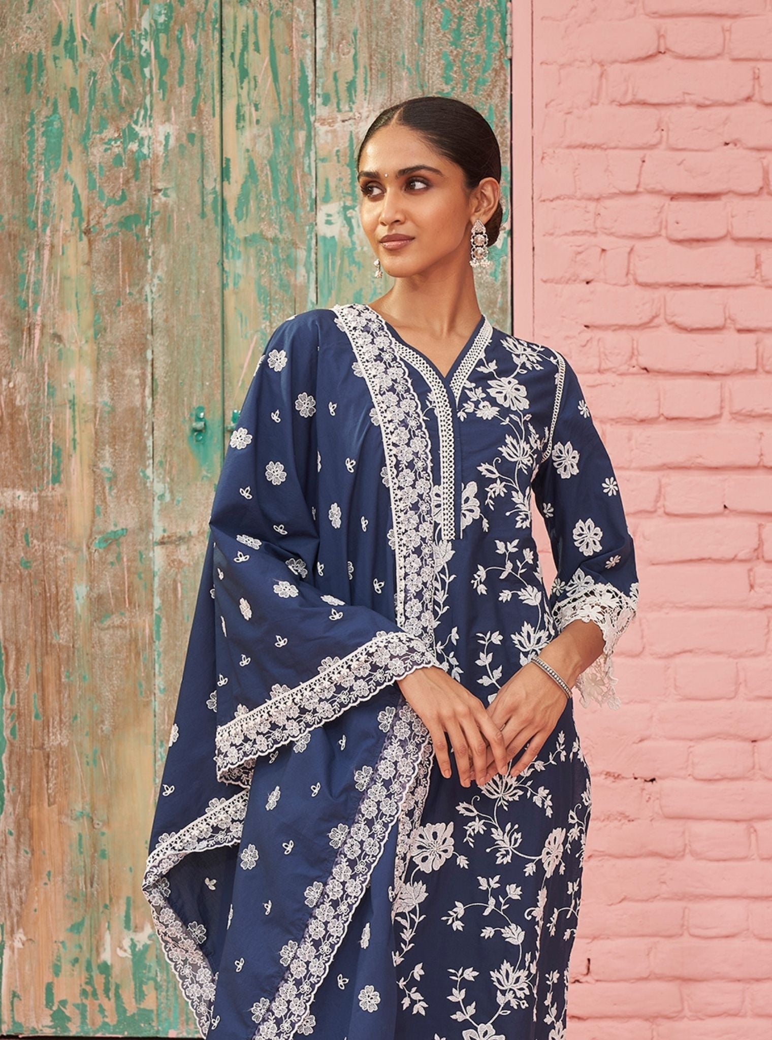 Mulmul Cotton Roli Navy Kurta With Mulmul Cotton Roli Navy Pant