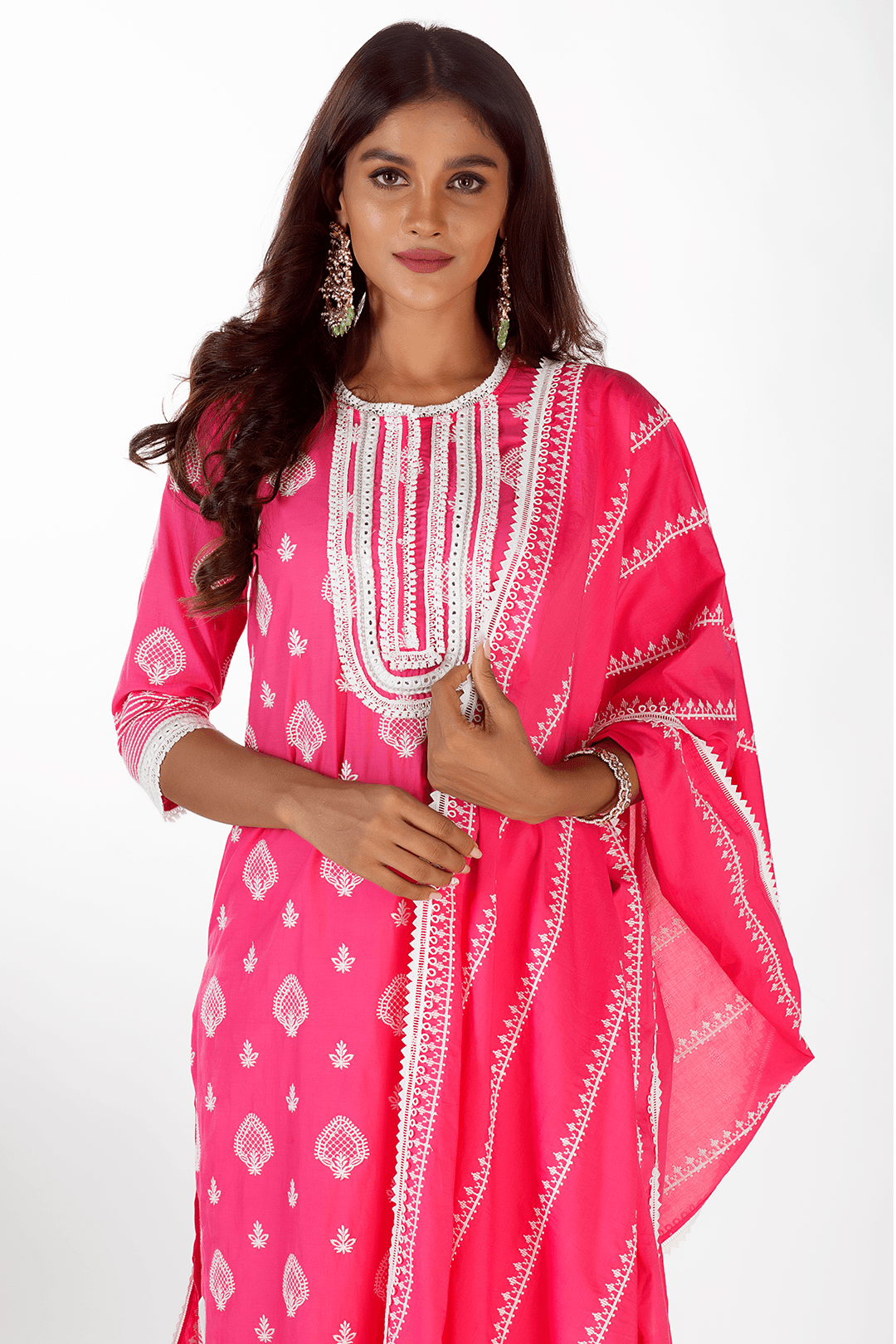 Mulmul Cotton Gene Fuchsia Kurta With Fern Pant White