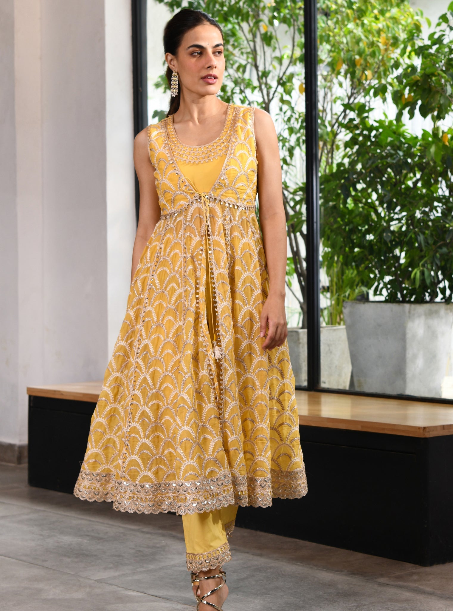 Mulmul Organza Leona Sl Less Anarkali Yellow Kurta With Mulmul Cotton Leona Yellow Pant