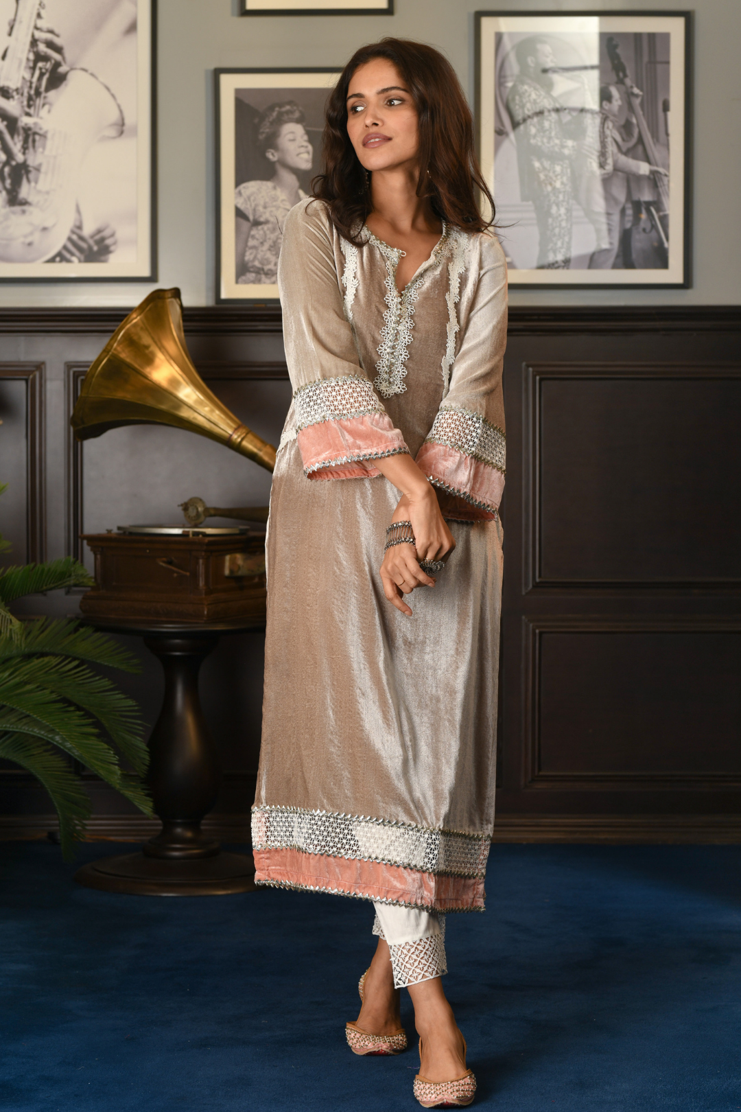 Makhmal Birch Kurta