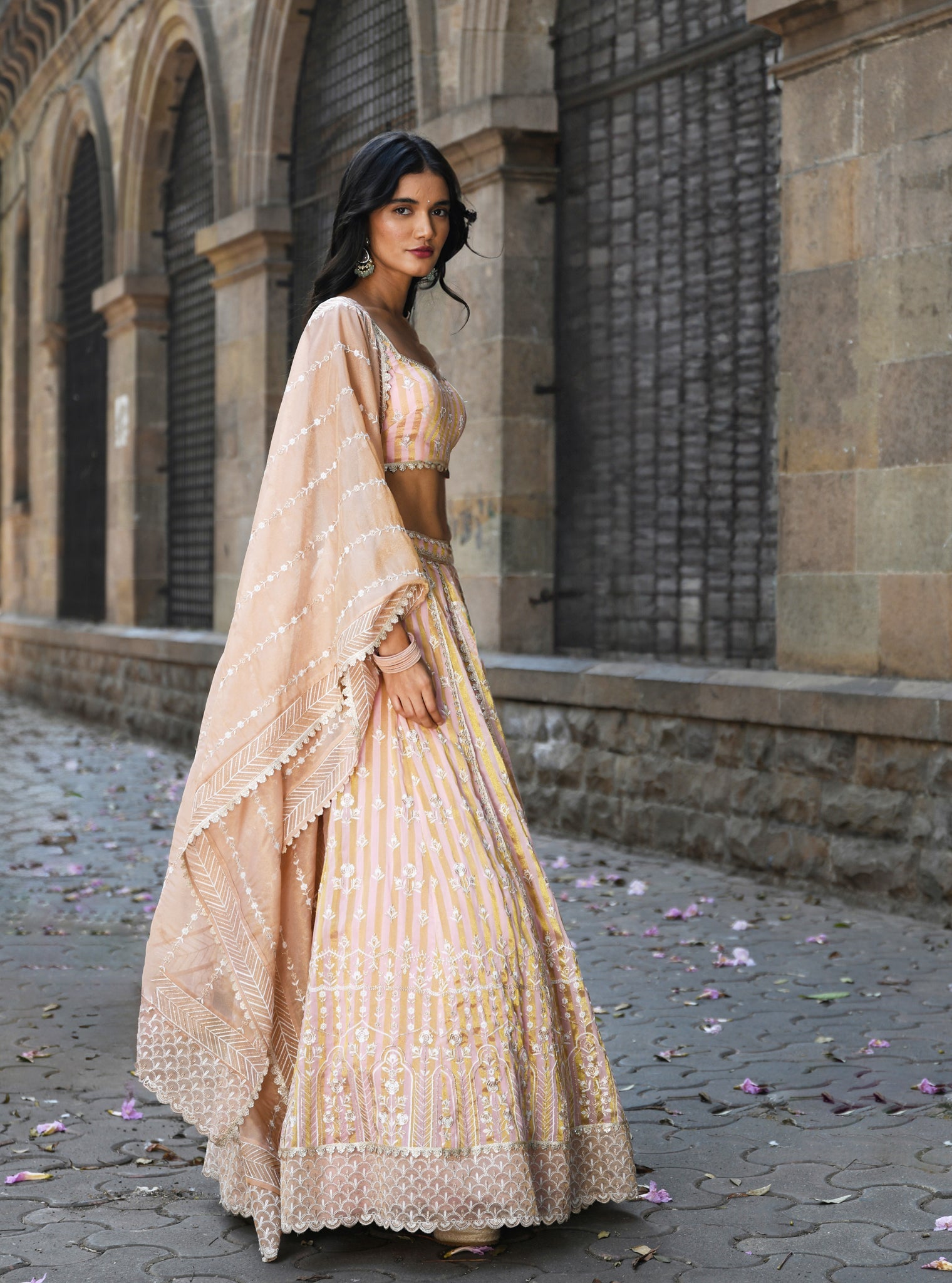 Mulmul Banarsi Sindhuri Light Pink Lehenga