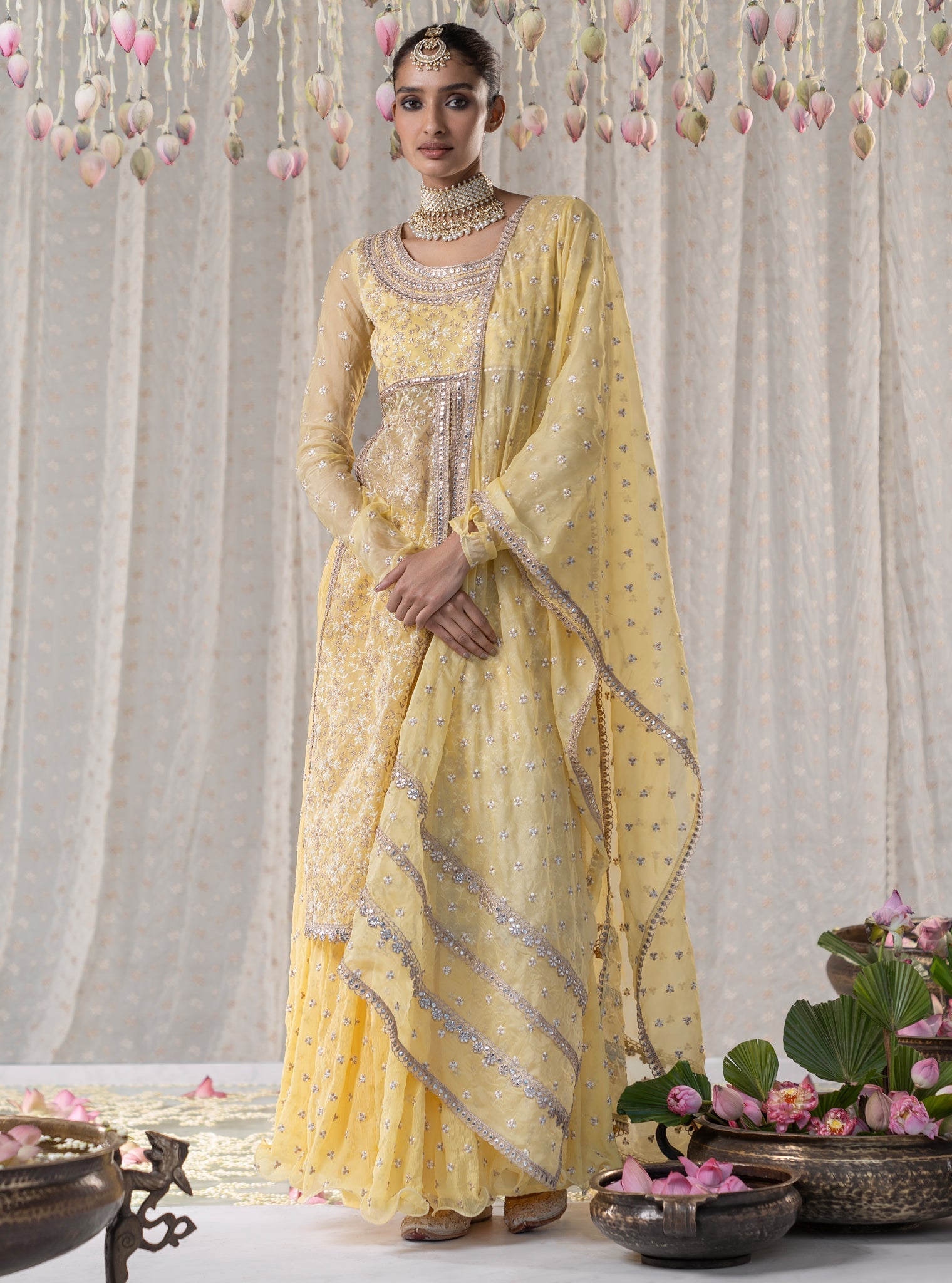 Mulmul Organza Sajda Yellow Kurta With Mulmul Chiffon Sajda Yellow Skirt