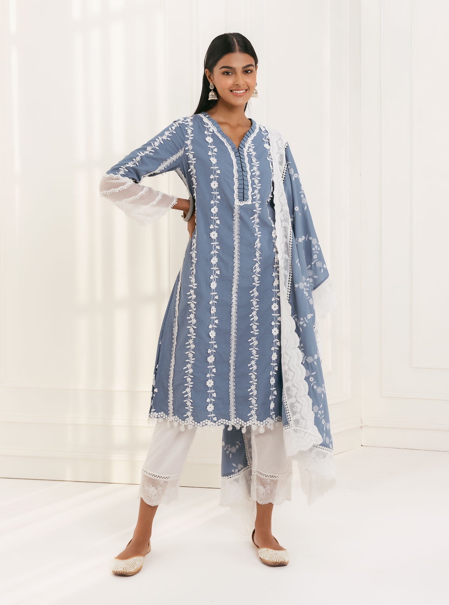 Mulmul Cotton Sainj Blue Kurta With Embroidered Organza Scallop White Pant