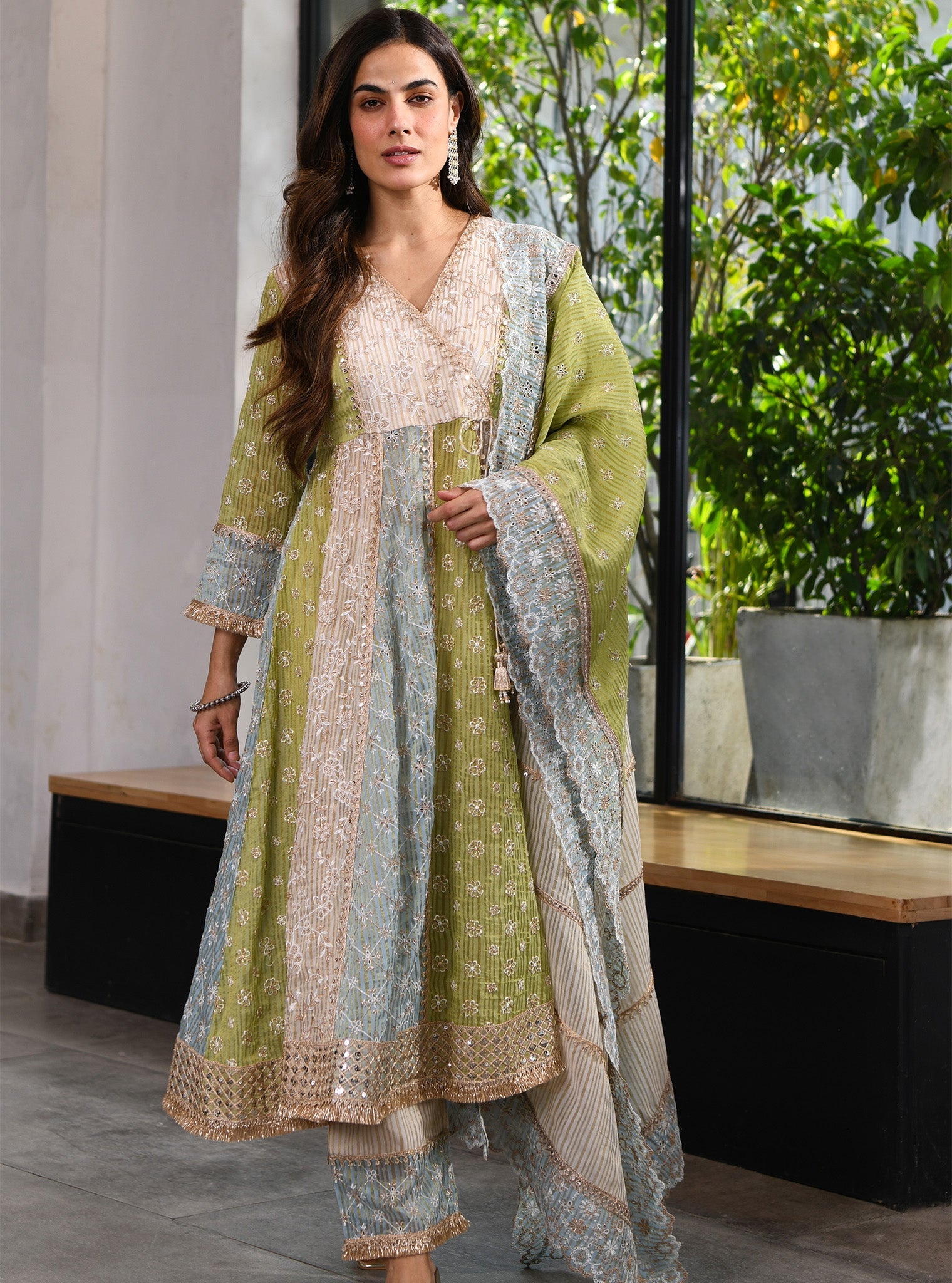 Mulmul Banarsi Sailsbury Green Anarkali Kurta With Sailsbury Green Pant