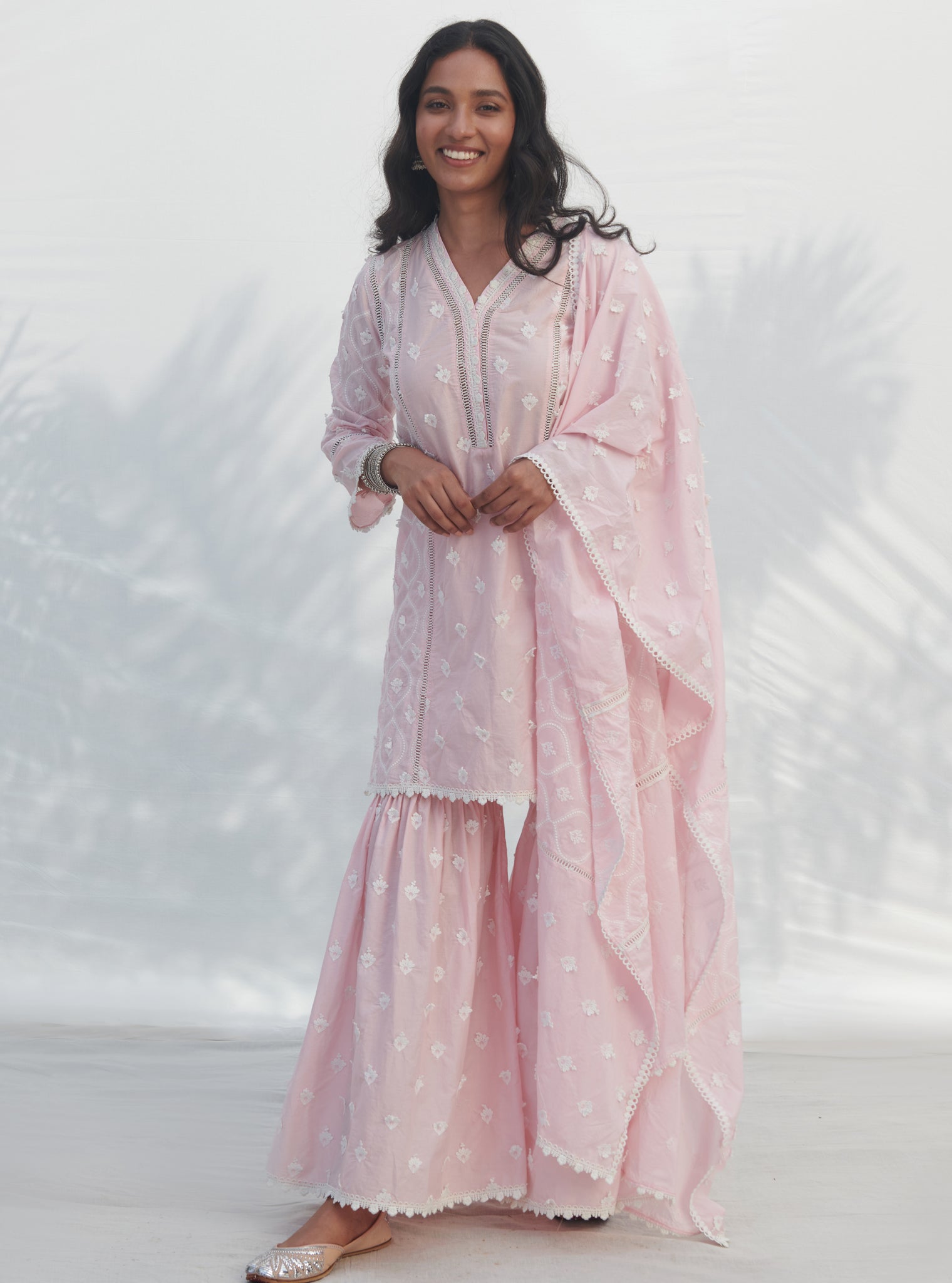 Mulmul Cotton Zarani Pink Kurta With Mulmul Cotton Zarani Pink Garara