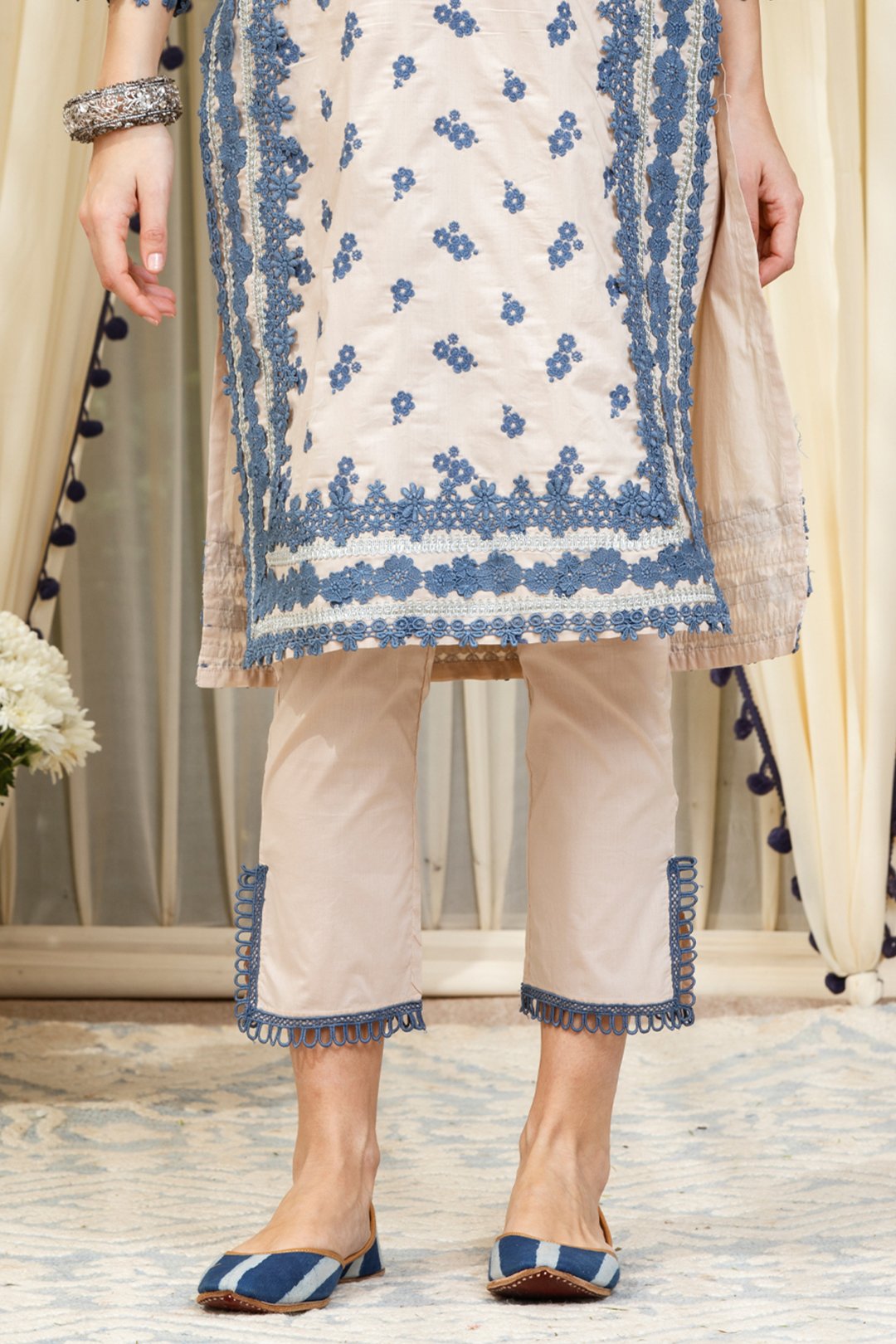 Mulmul Cotton Daniella Kurta With Slit pyajamas