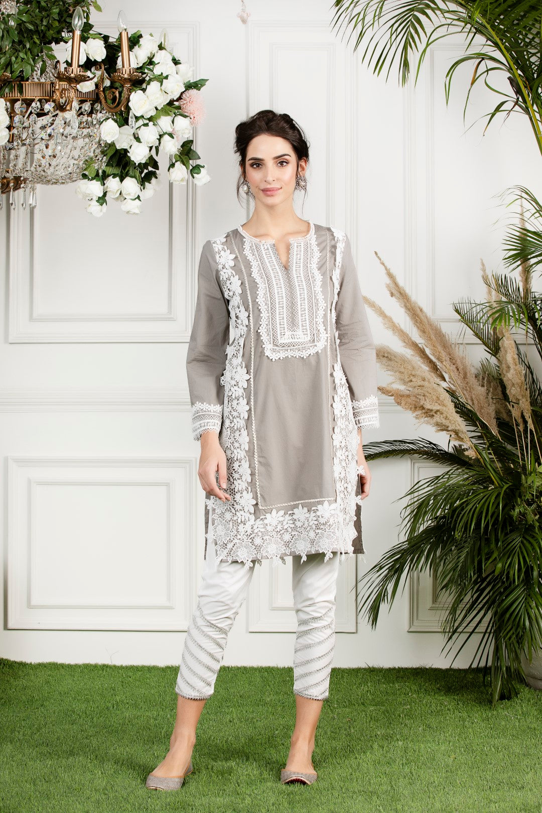 Mulmul Cotton Quill Kurta With Gota Daigonal Pyajamas