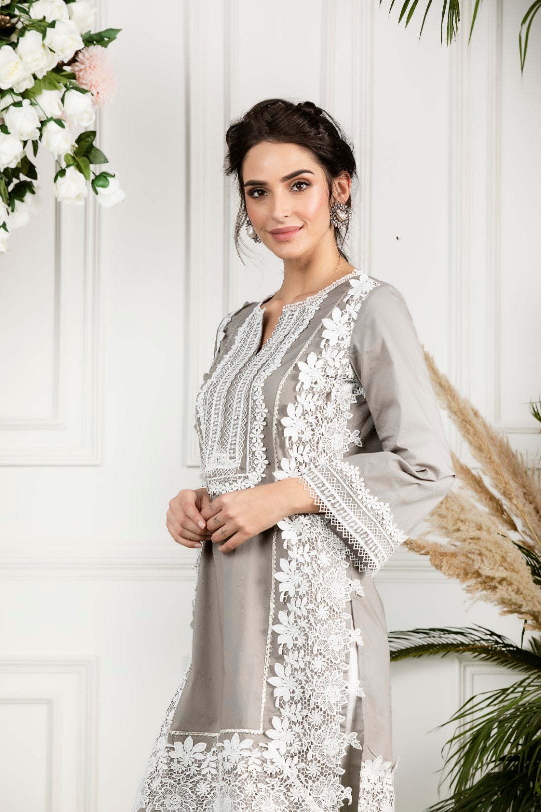 Mulmul Cotton Quill Kurta With Gota Daigonal Pyajamas