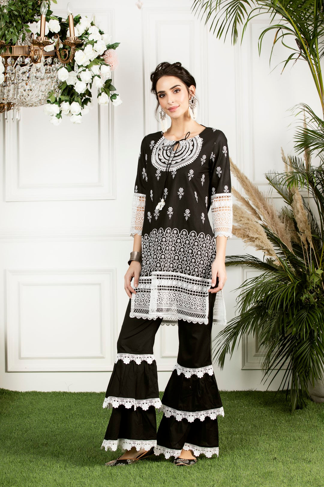 Mulmul Cotton Portia Kurta With Mulmul Lace Garara