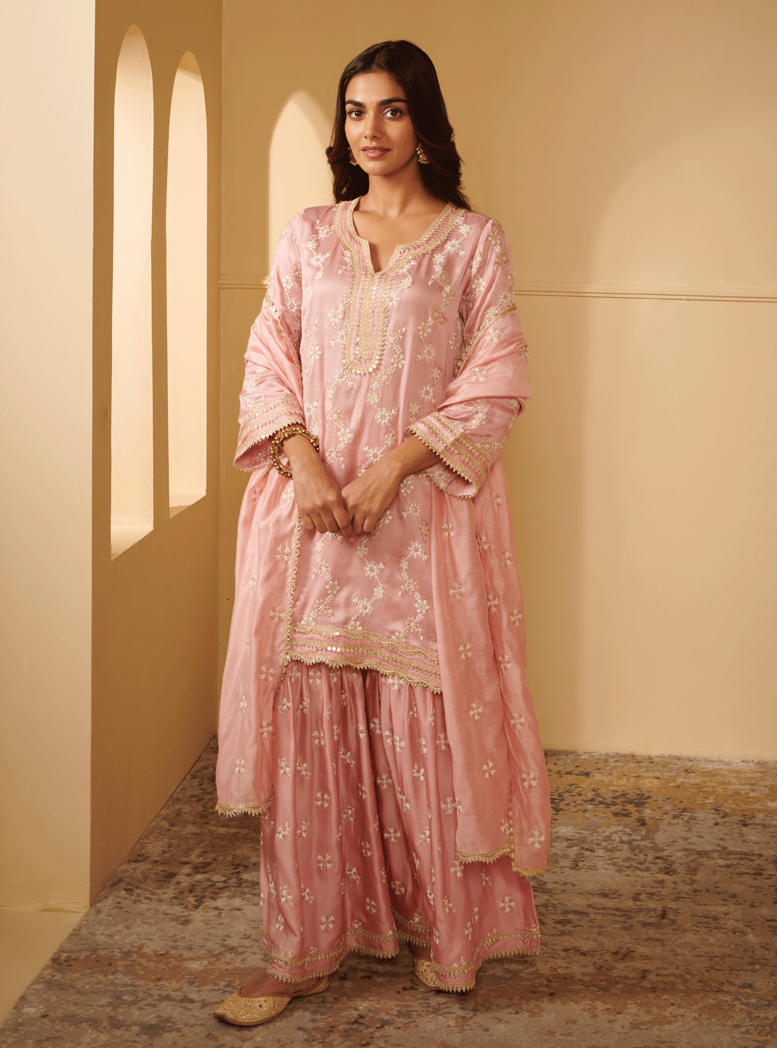 Mulmul Navataa Pink dupatta