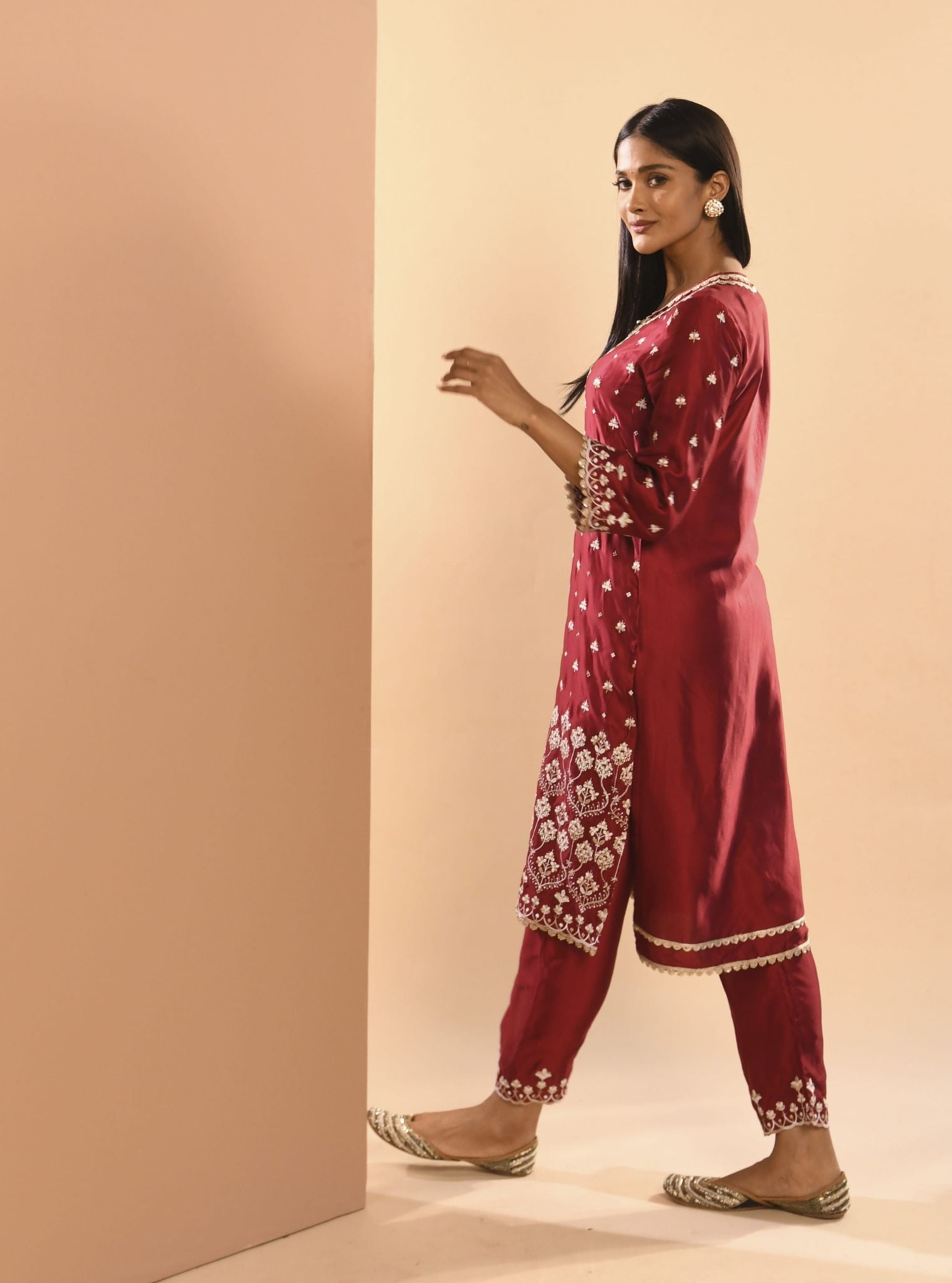 Mulmul Cupro Aarya Wine Kurta With Mulmul Cupro Aarya Wine Pant