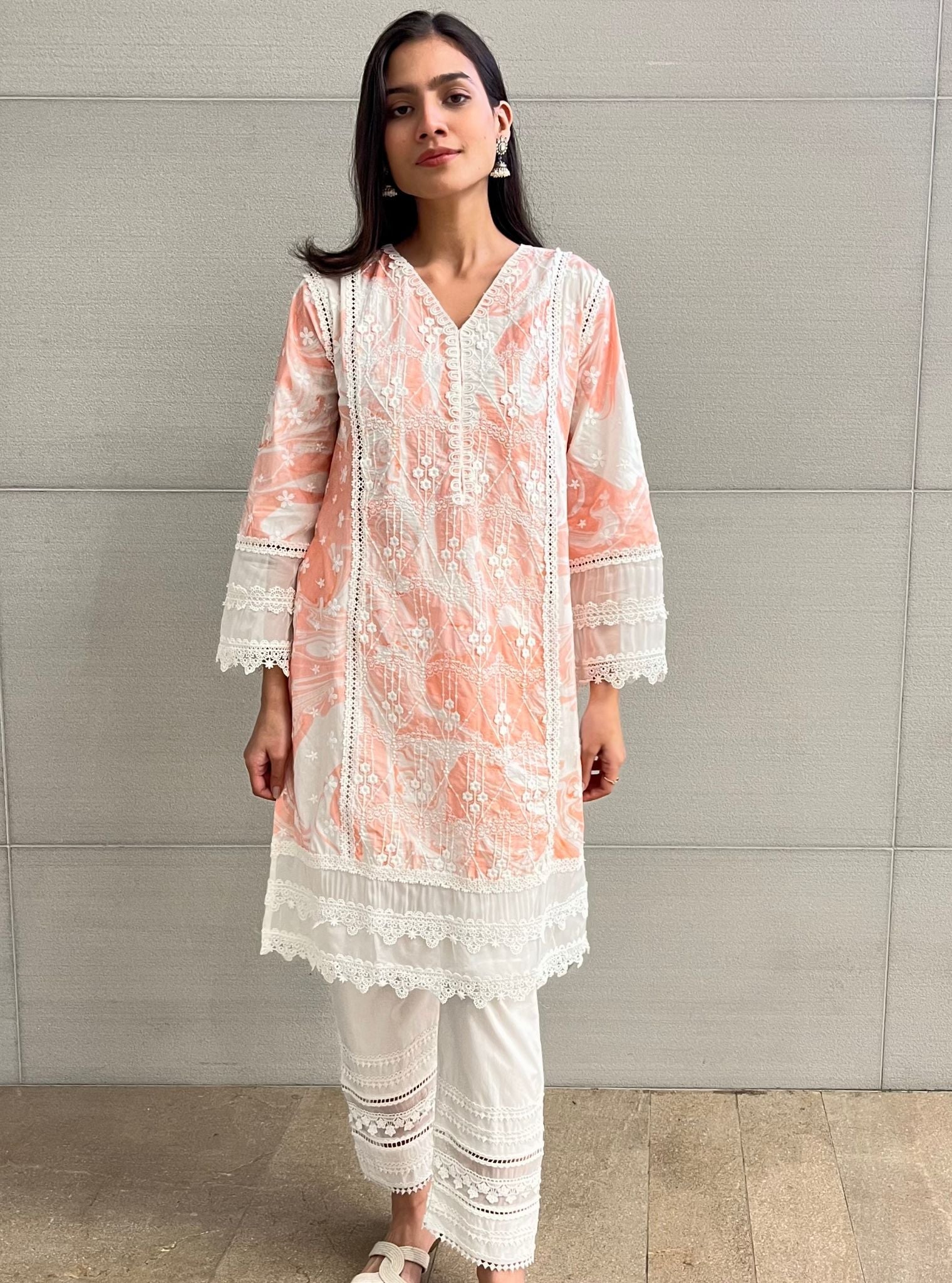 Mulmul Cotton Marble Delphi Pink kurta With Mulmul Cotton Multi Lace Slim White Pant