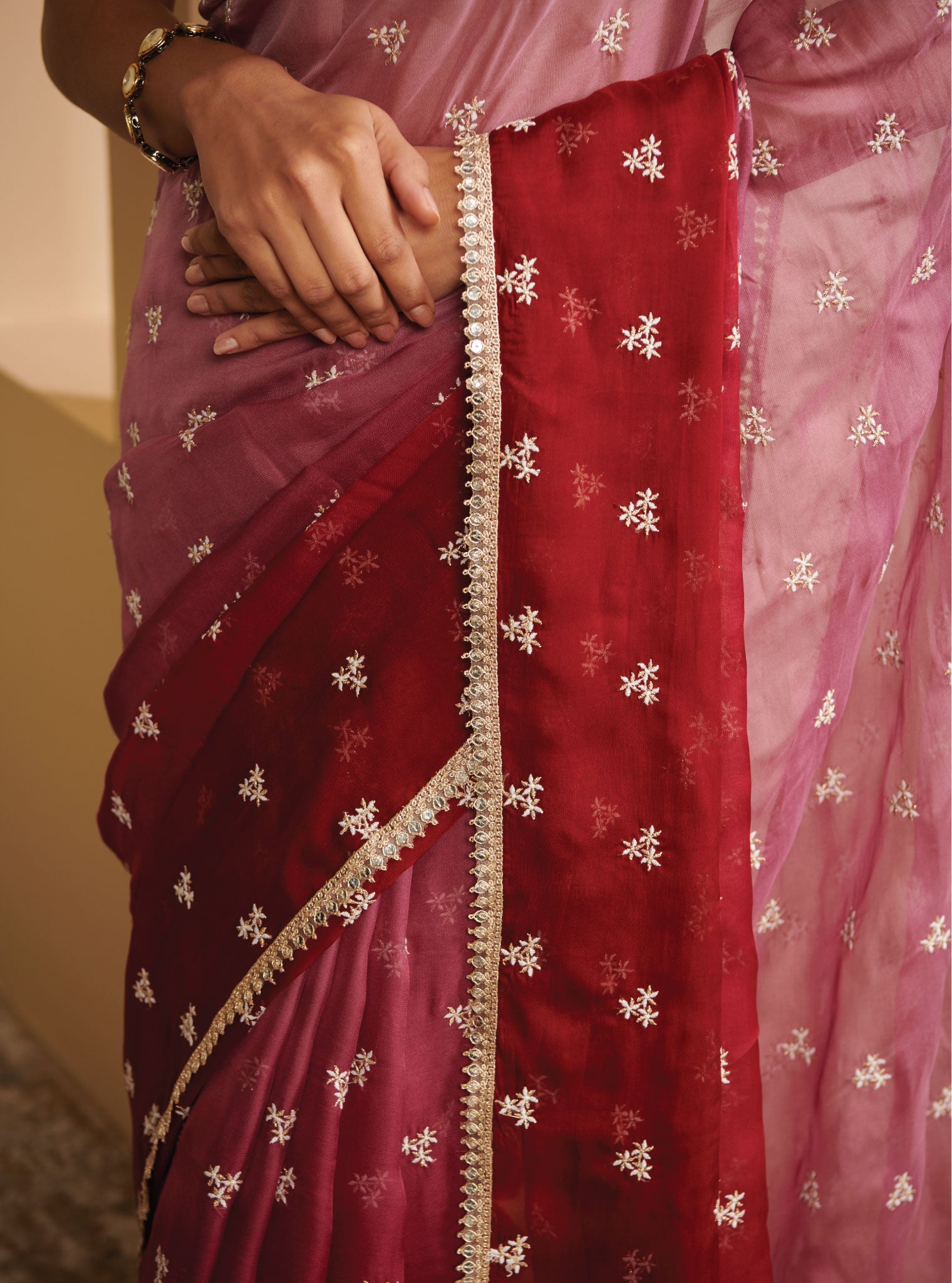 Mulmul Organza Ombre Dhiti Wine Saree