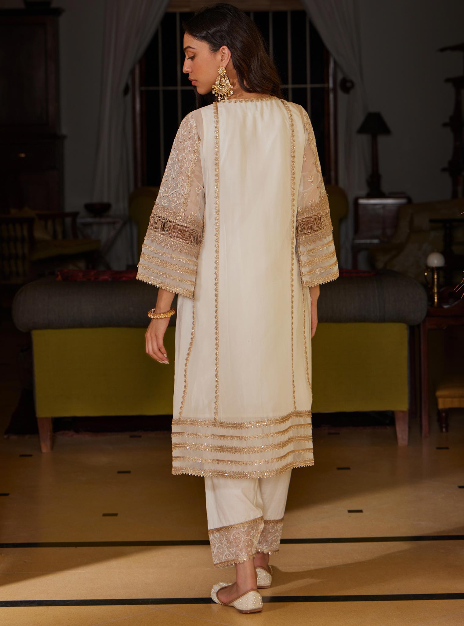 Mulmul Organza Vipas Off white Kurta with Mulmul Pima Vipas Off white Salwar