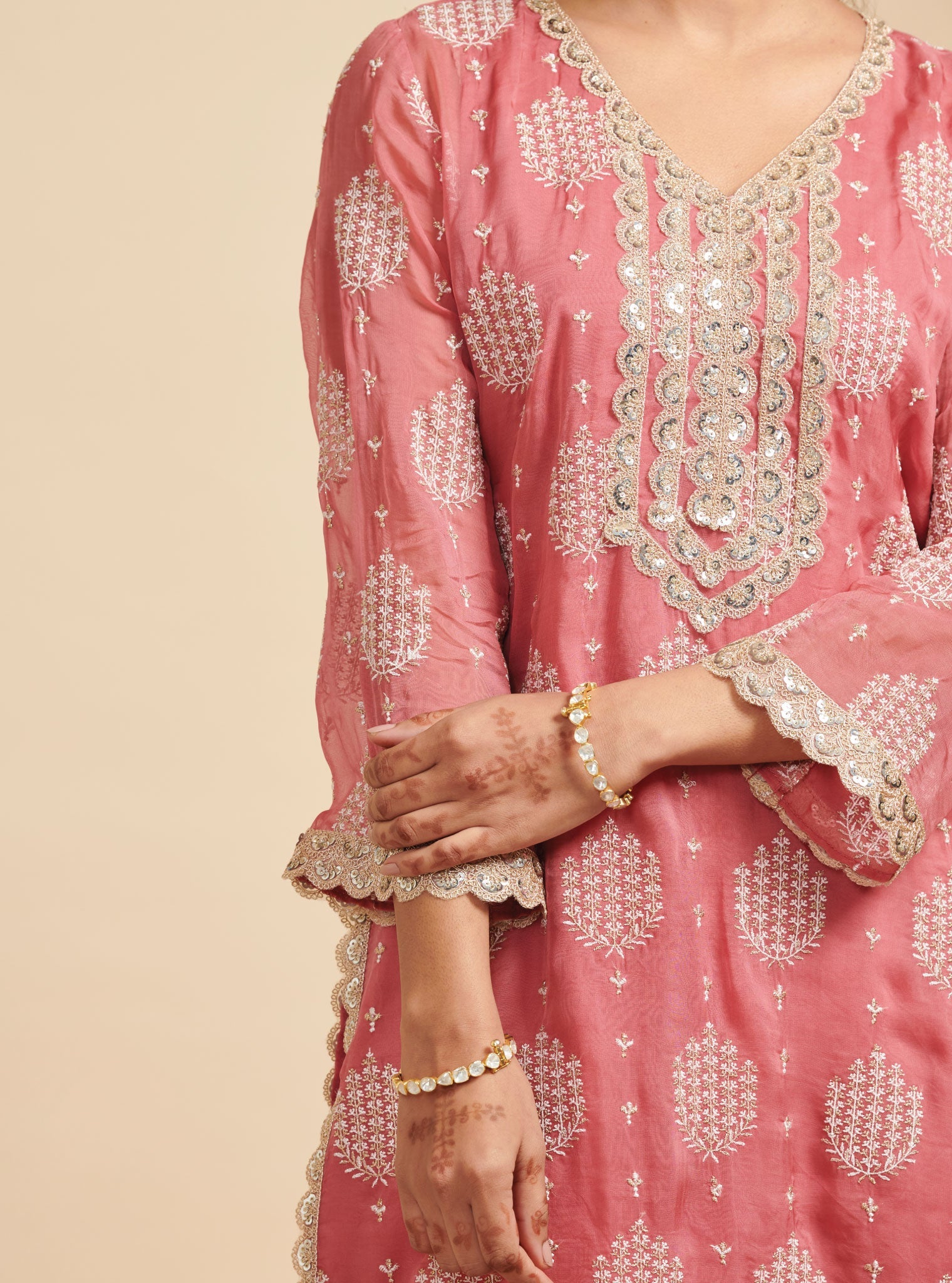 Mulmul Organza Shagna Mauve Kurta With Mulmul Pima Shagna Mauve Pant