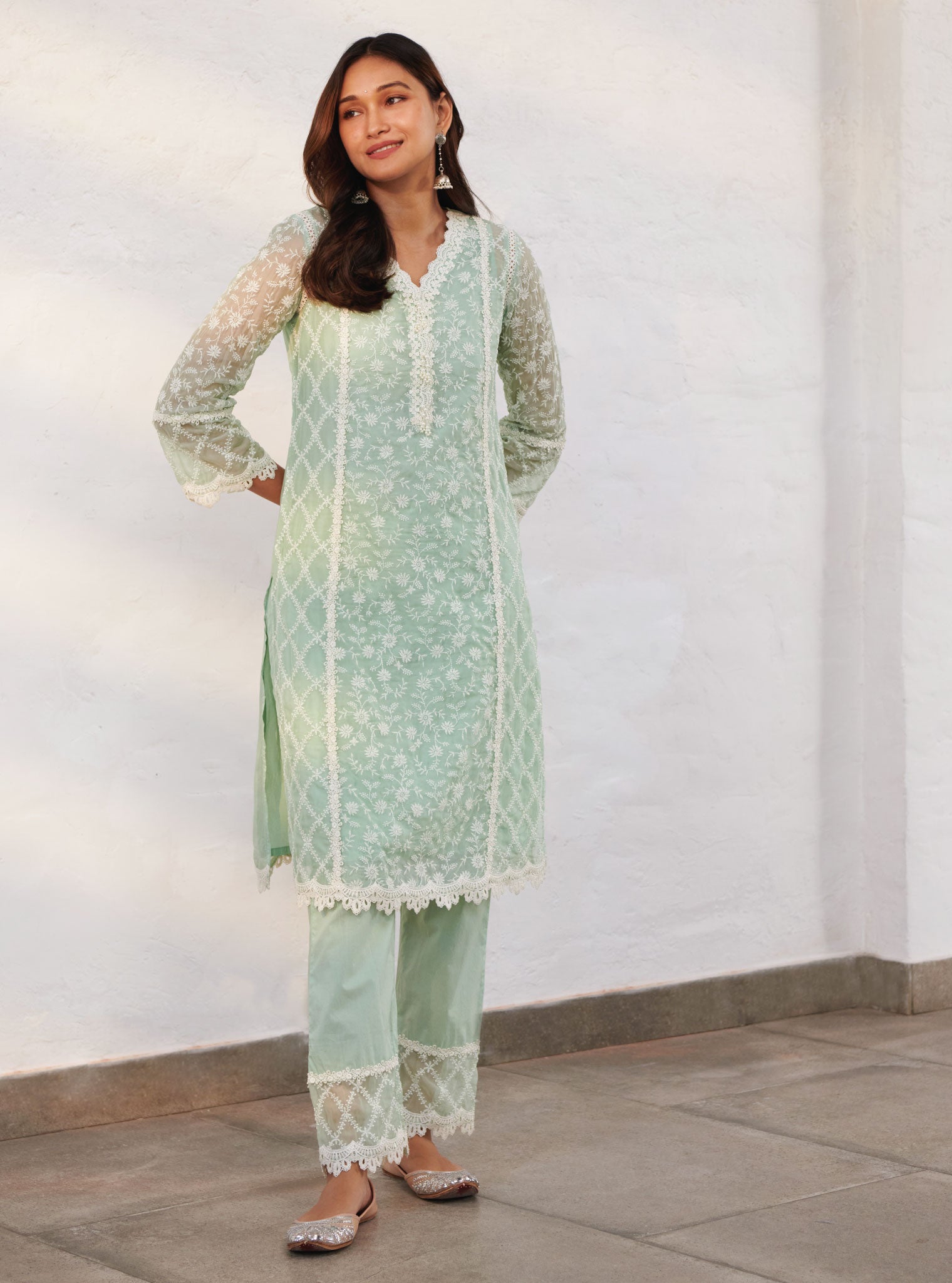 Mulmul Organza Sunderland Green Kurta With Cotton Sunderland Green Pant