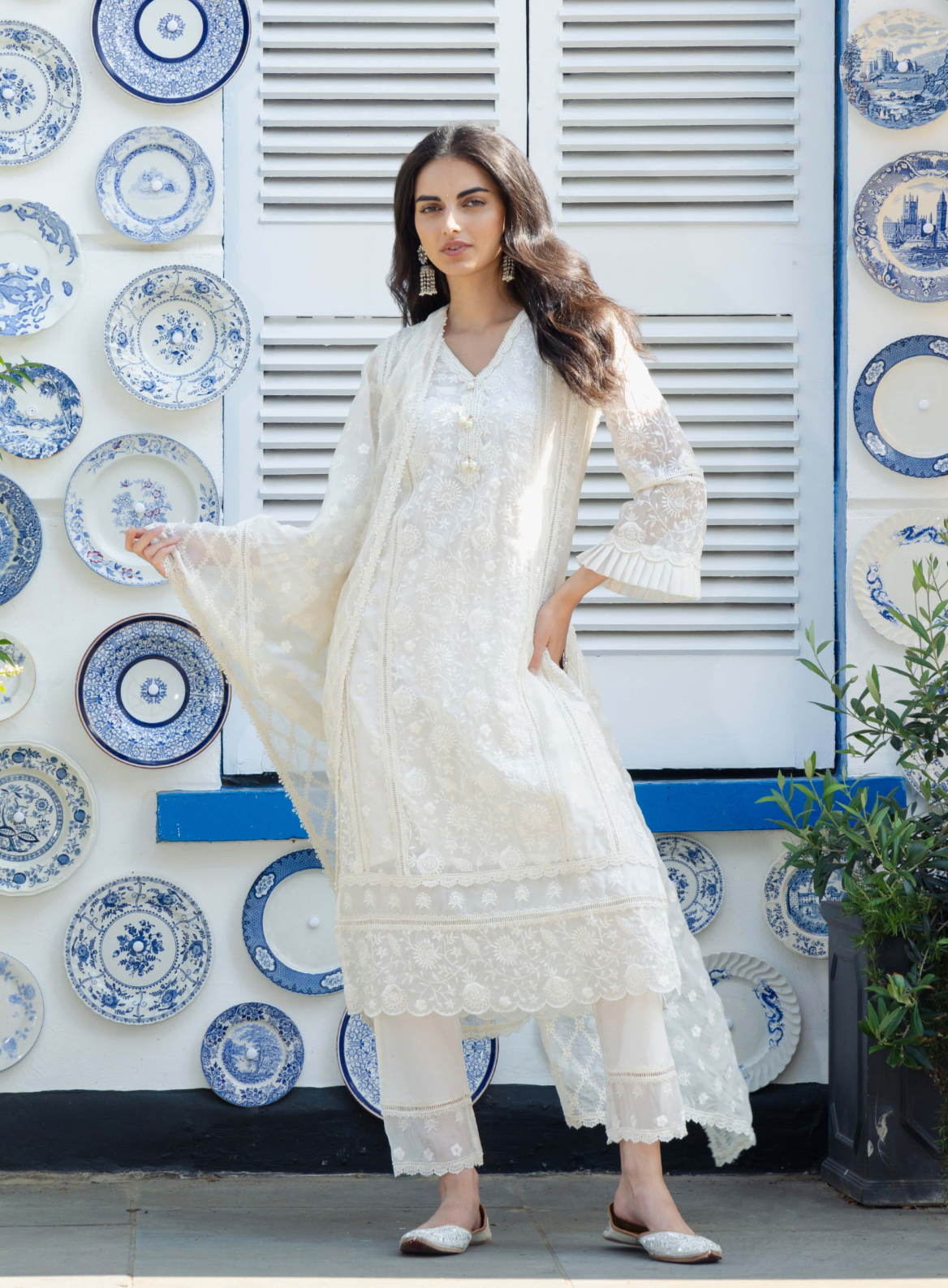 Mulmul Organza Dorset Off White Kurta With Cotton Dorset Off White Pant