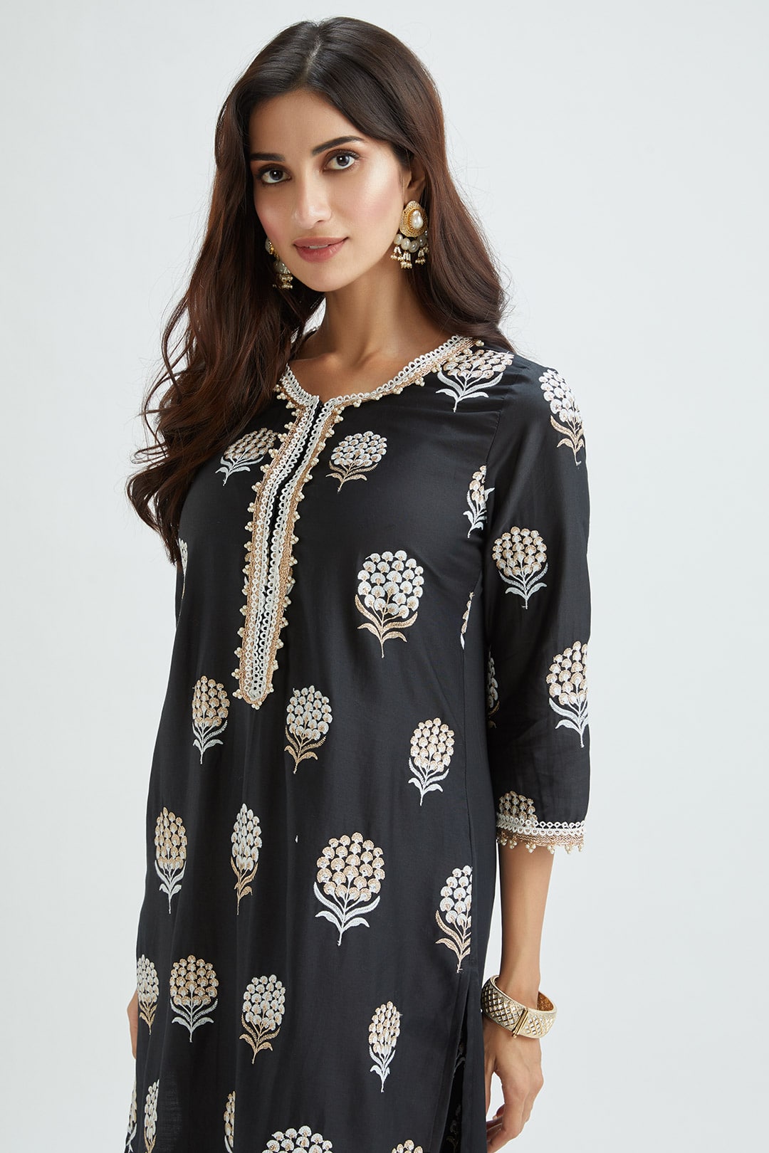 Mulmul Supima satin Amira Black Kurta With Amira Black Pant