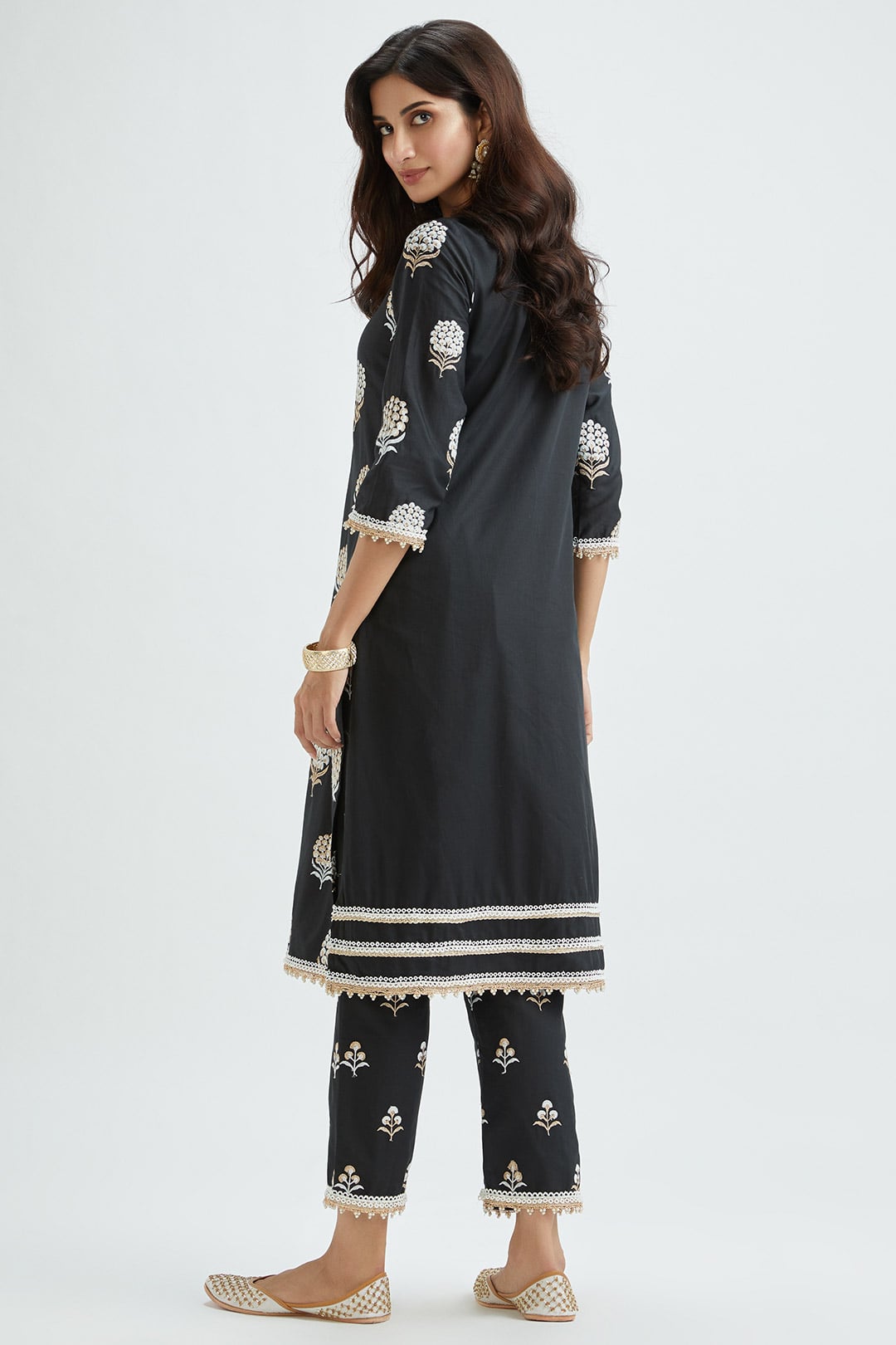 Mulmul Supima satin Amira Black Kurta With Amira Black Pant