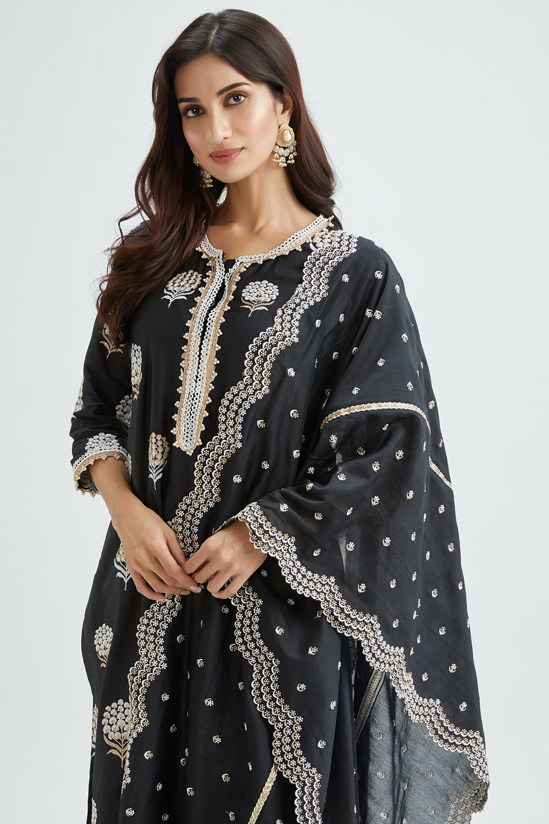 Mulmul Supima satin Amira Black Kurta With Amira Black Pant