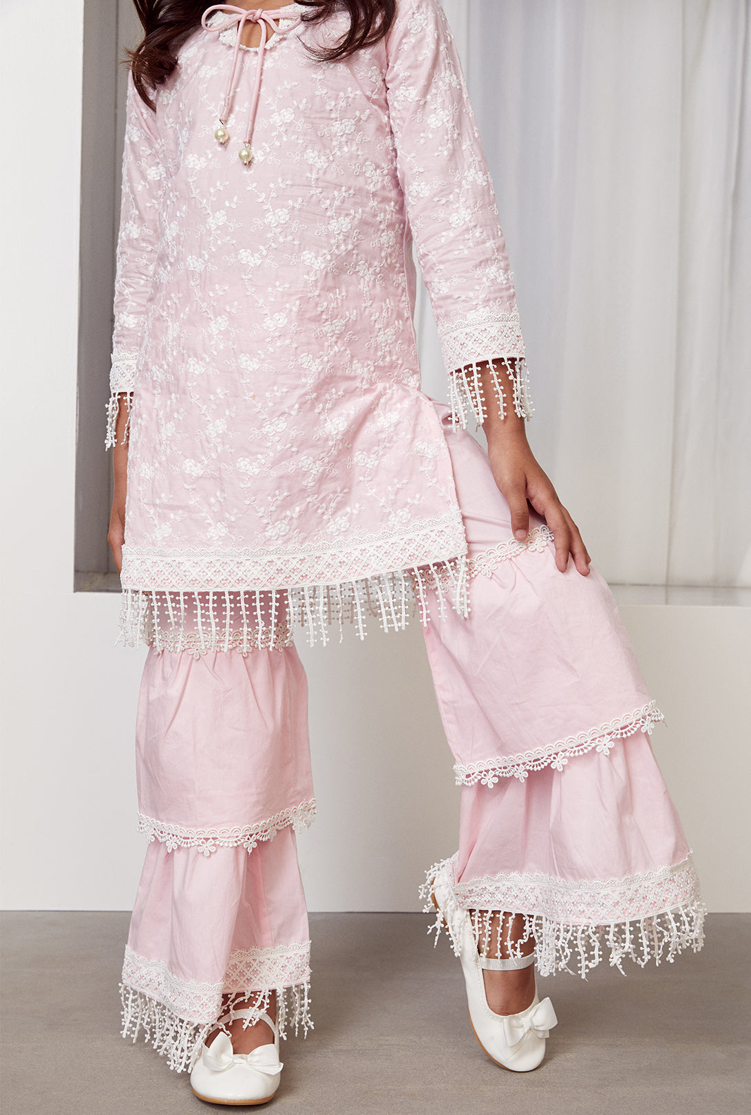 Mulmul Cotton Floret Kurta With Floret Pyajama