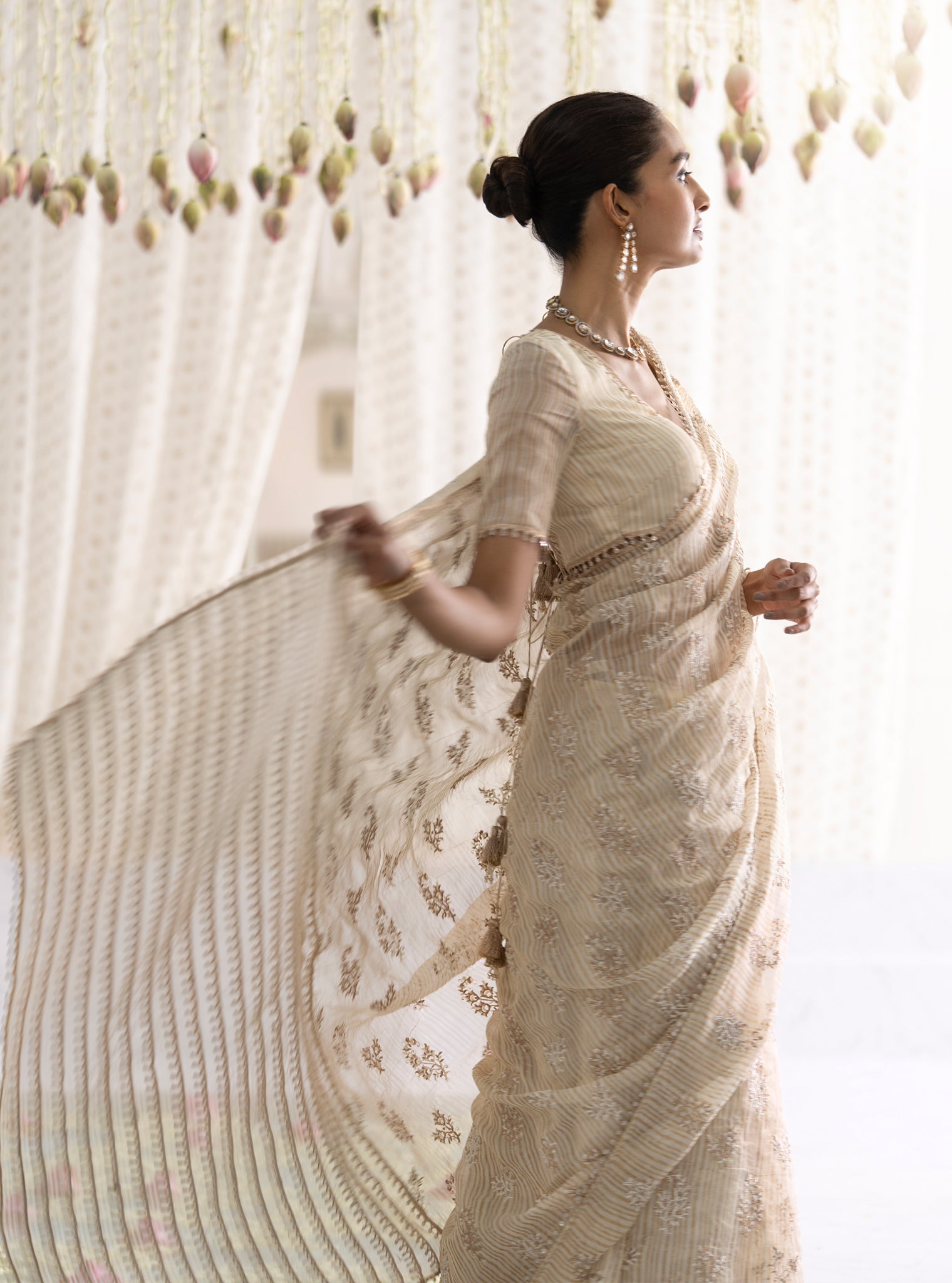 Mulmul Banarsi Gulbahar Off White Saree