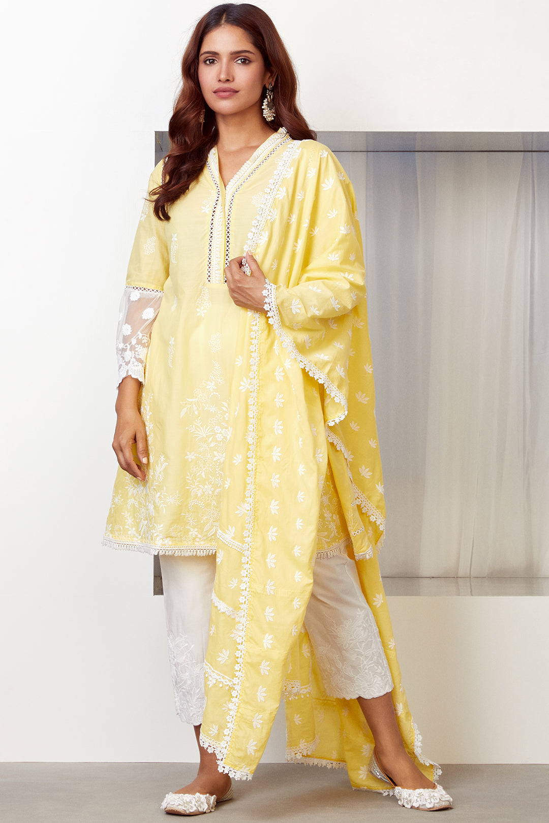 Mulmul Cotton Gemma Kurta With Floral Embroidered Pyajama