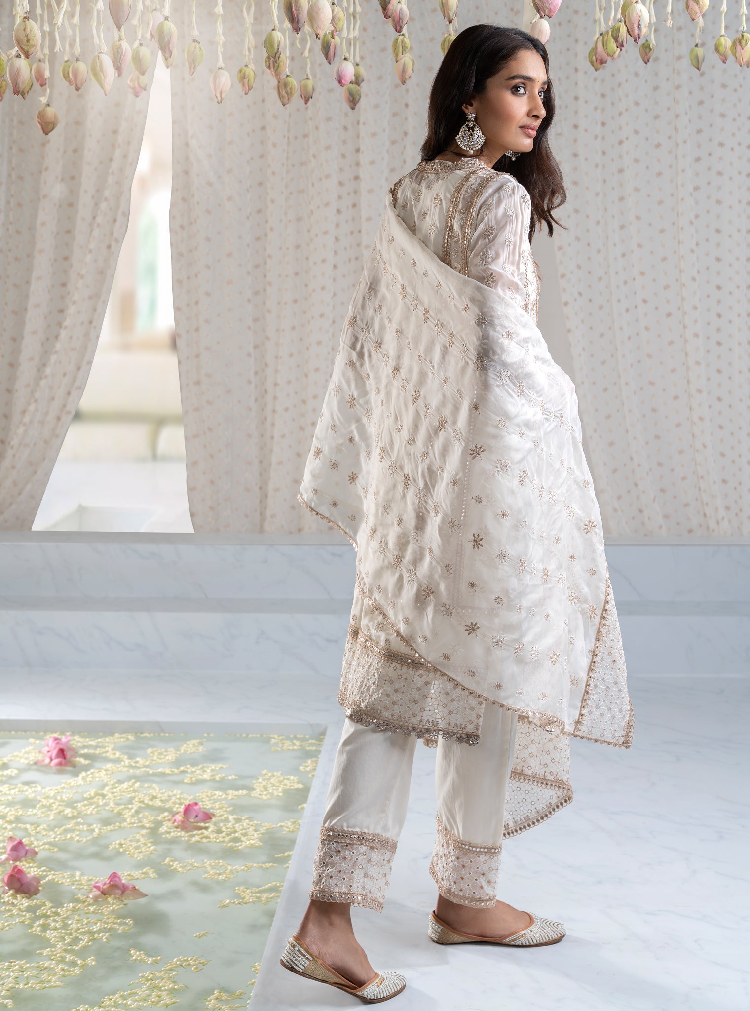 Mulmul Organza Ilahi Off White Kurta With Mulmul Pima Ilahi Off White Pant